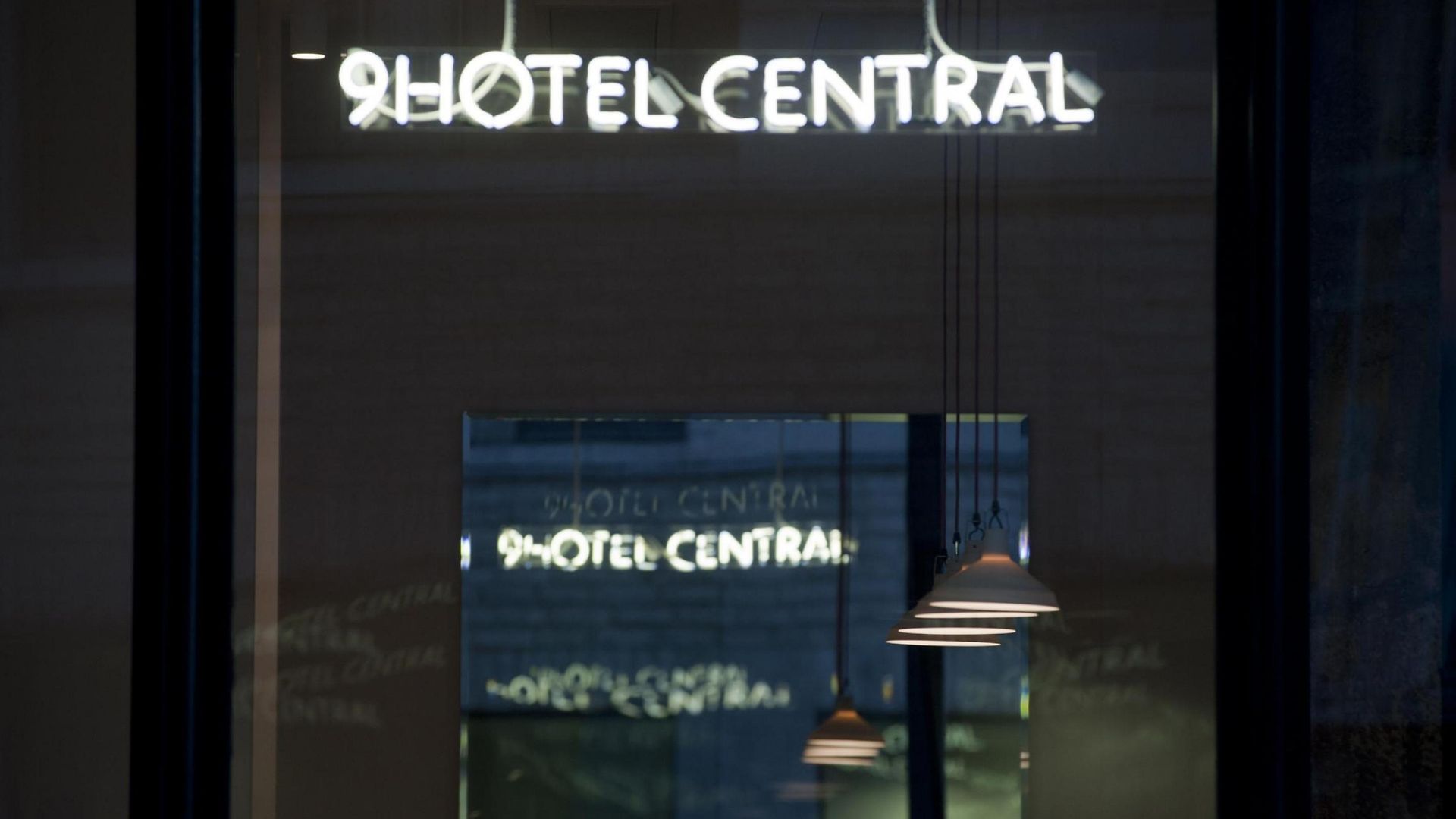9hotel Hotel