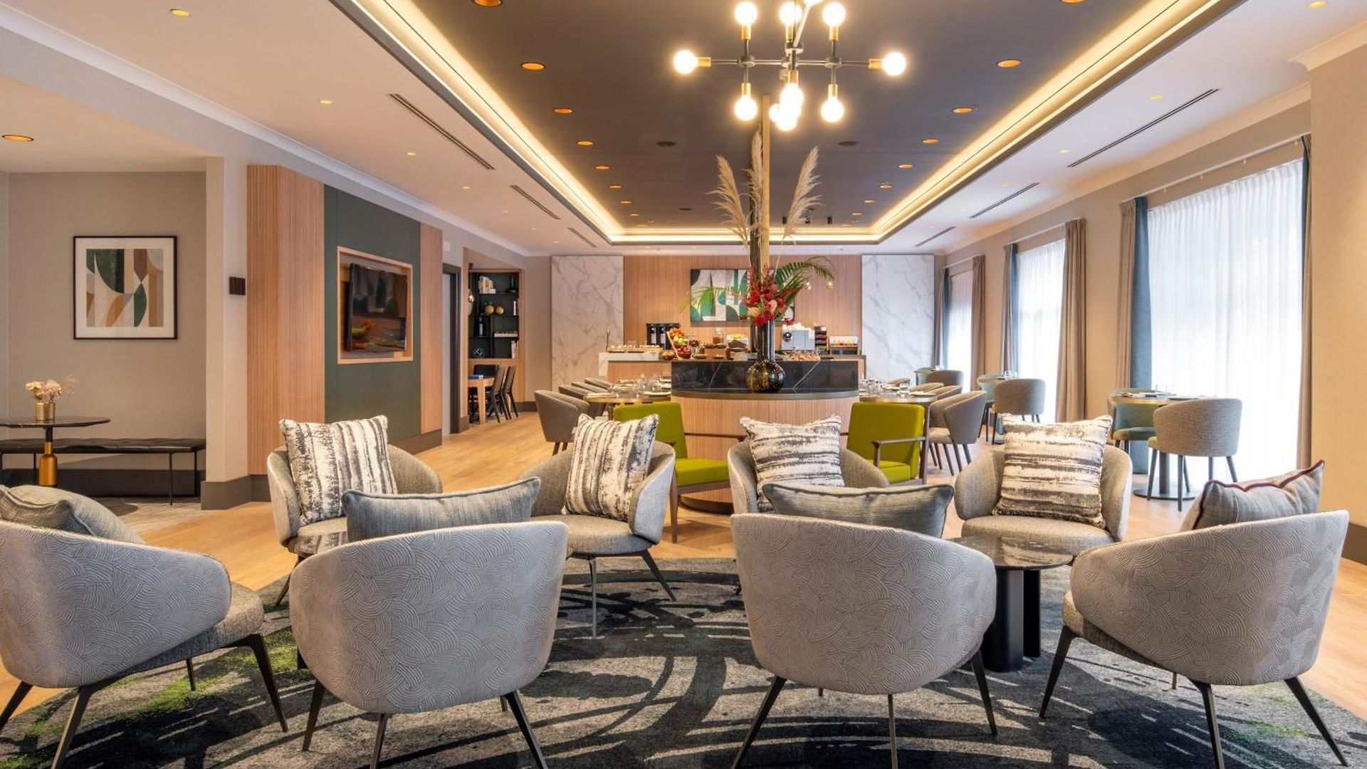 Marriott Grand Place Hotel