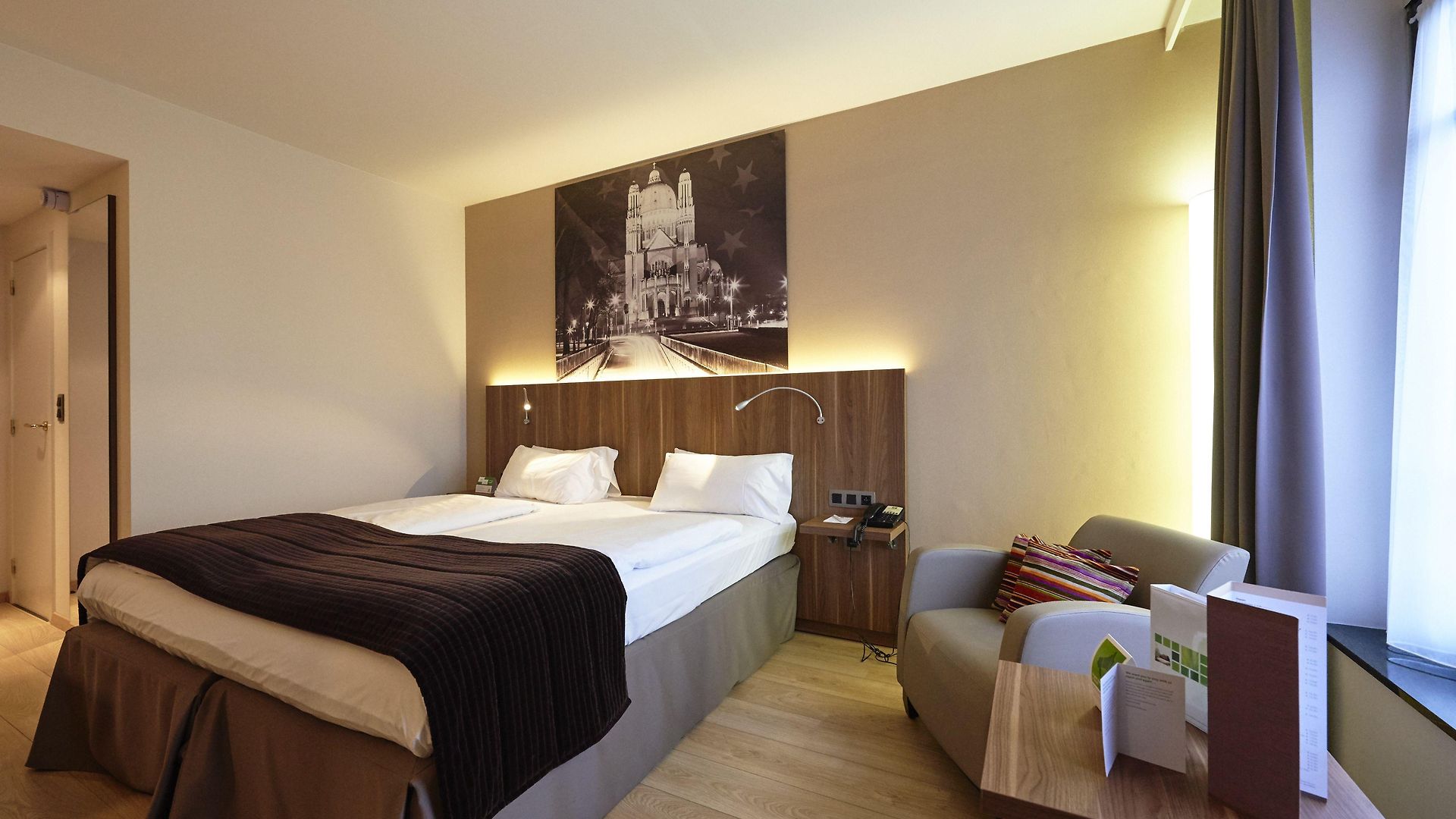 Schuman By Ihg 4*