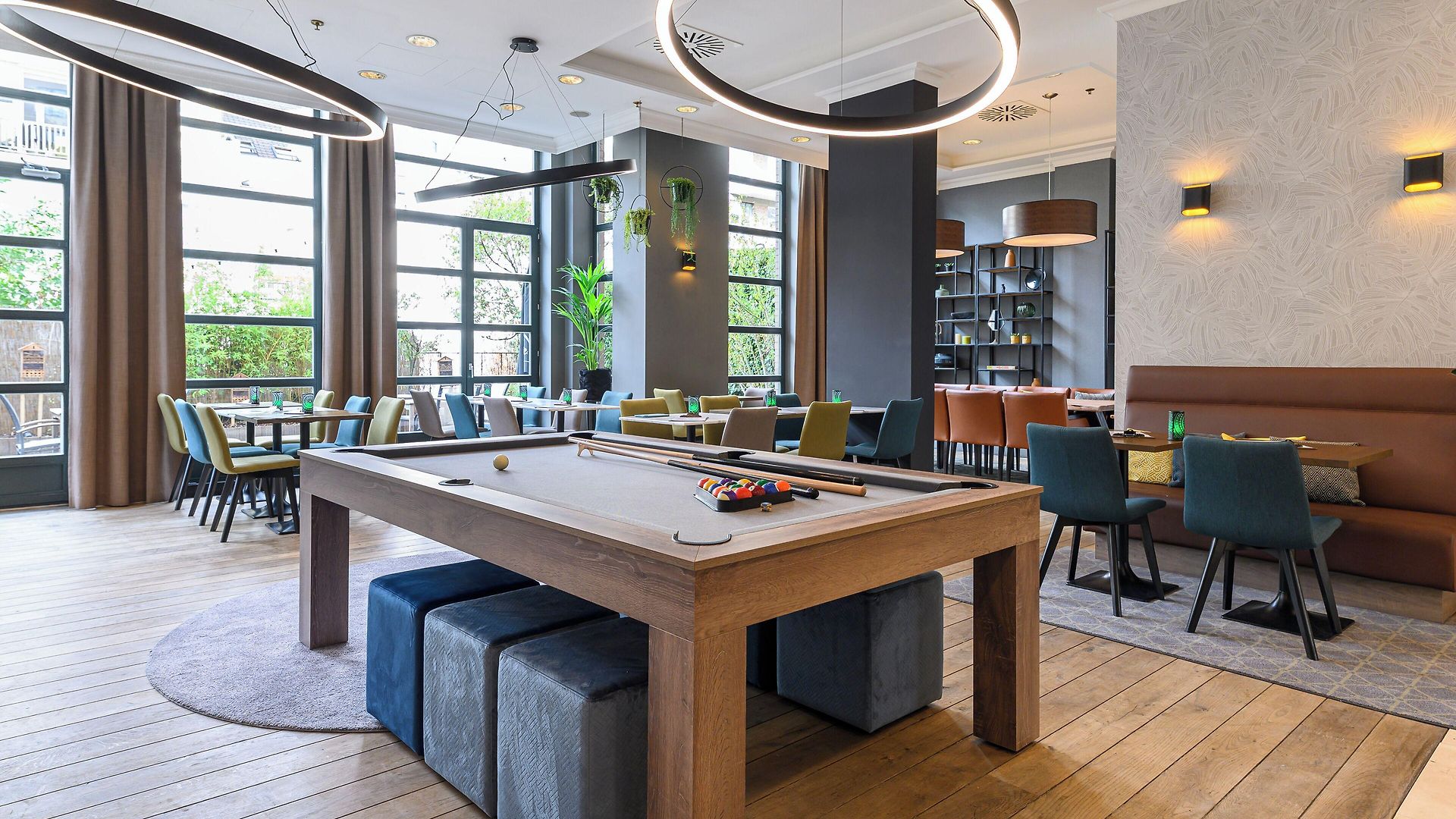 Hotel Schuman By Ihg 4*