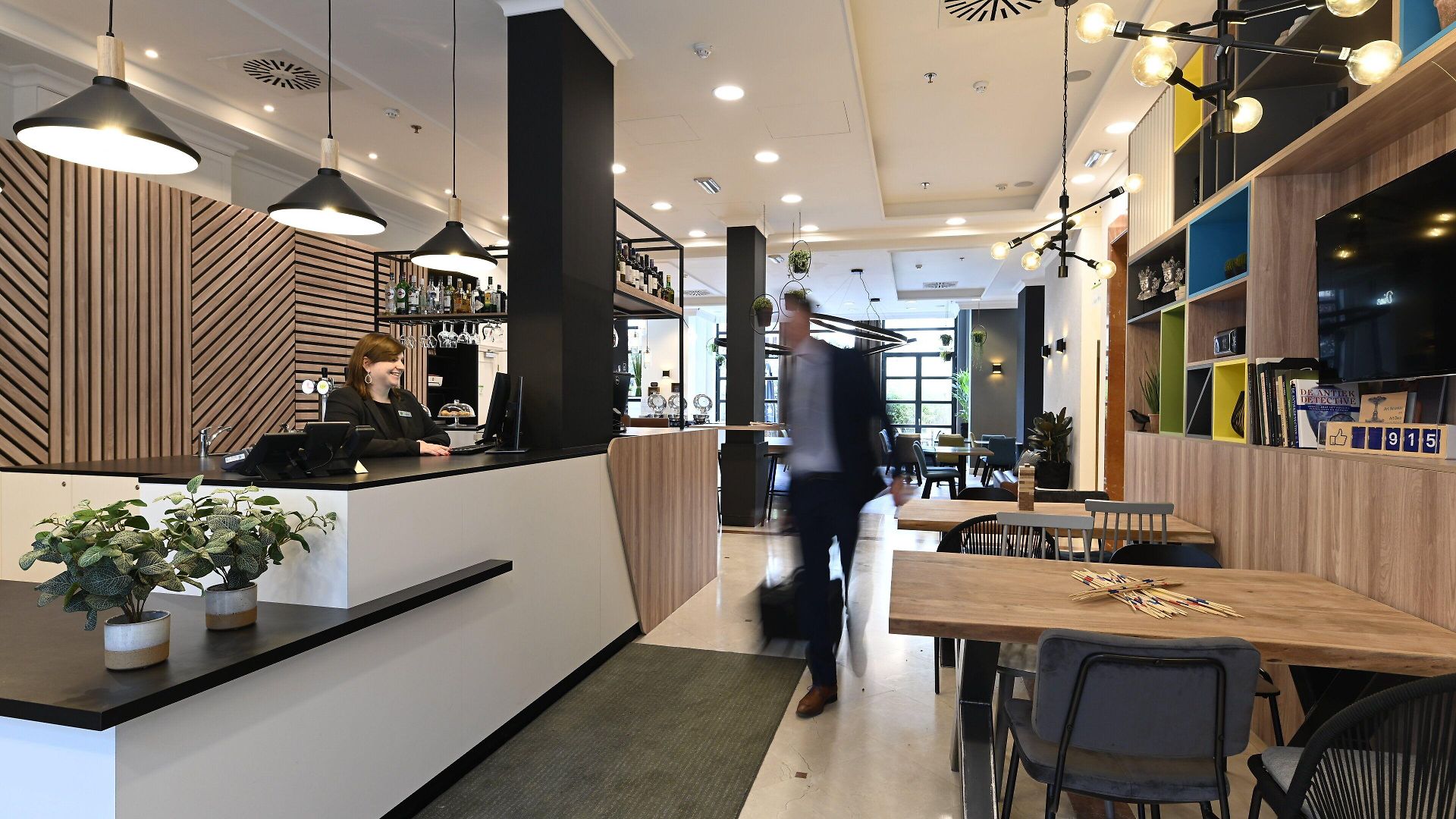 Schuman By Ihg Hotel 4*