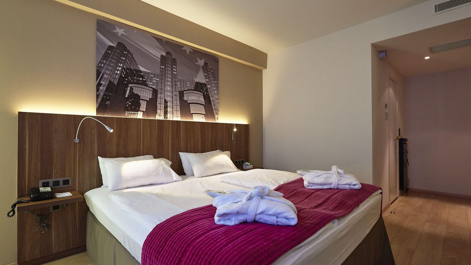 Schuman By Ihg Hotel