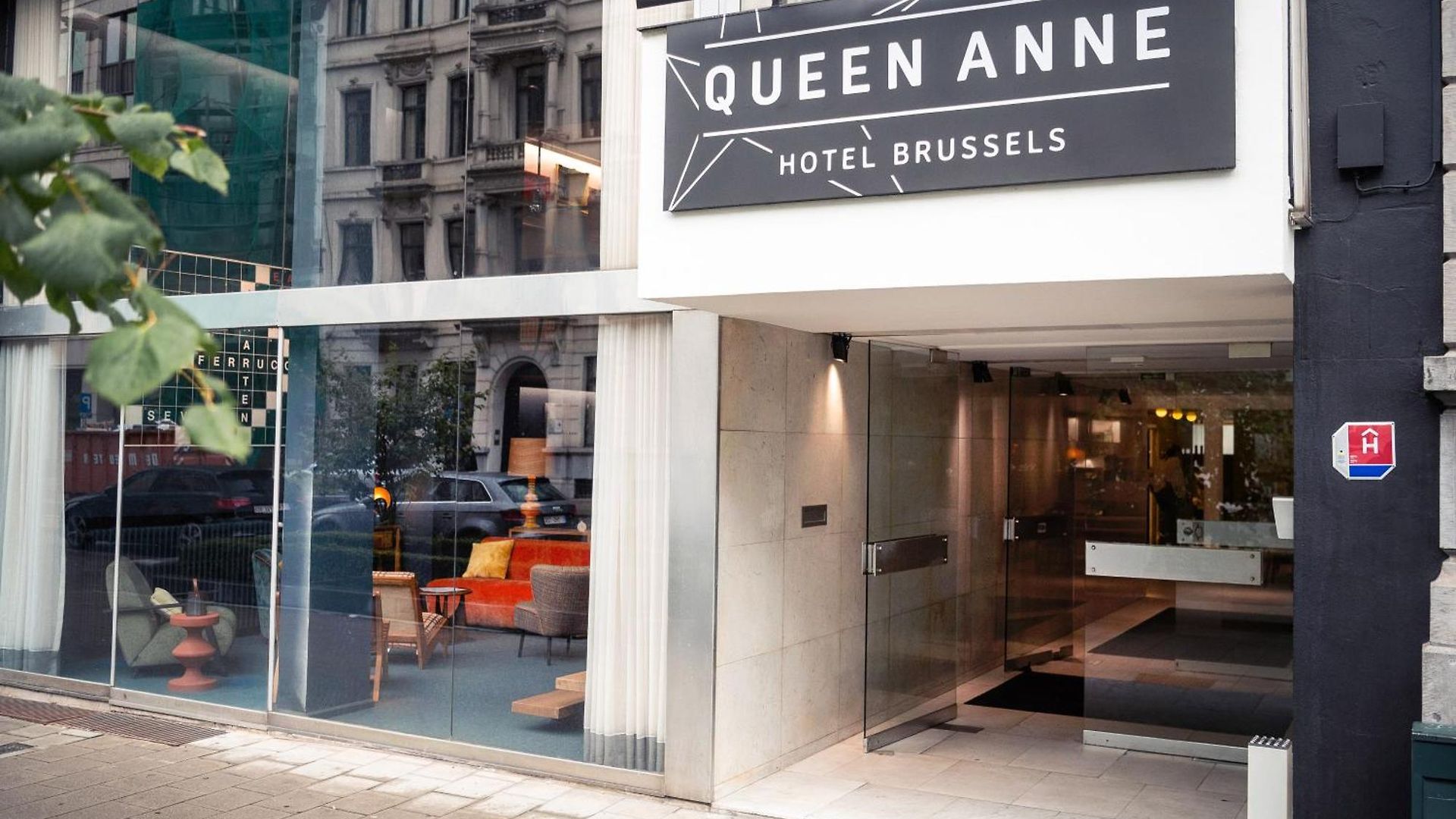 Queen Anne Hotel