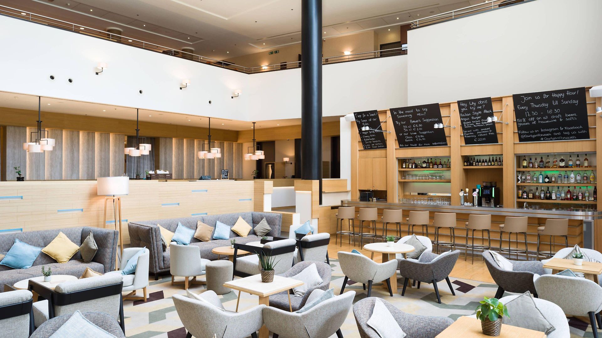 Hotel Courtyard By Marriott