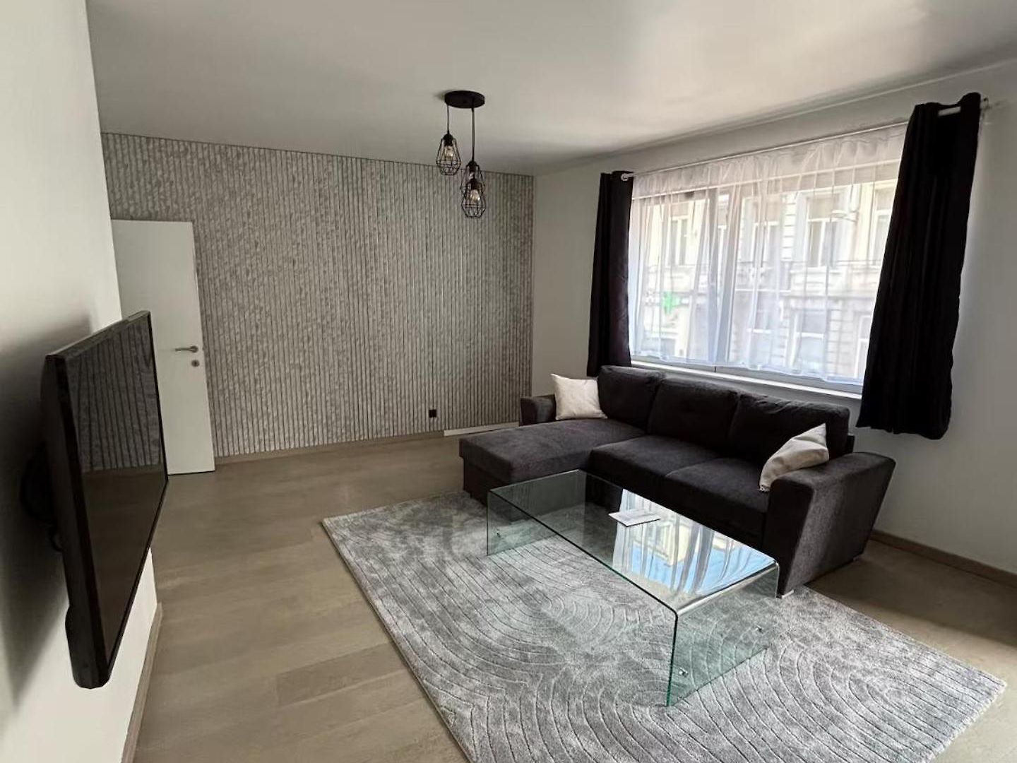 Apartment Stylish, Modern & Spacious In *