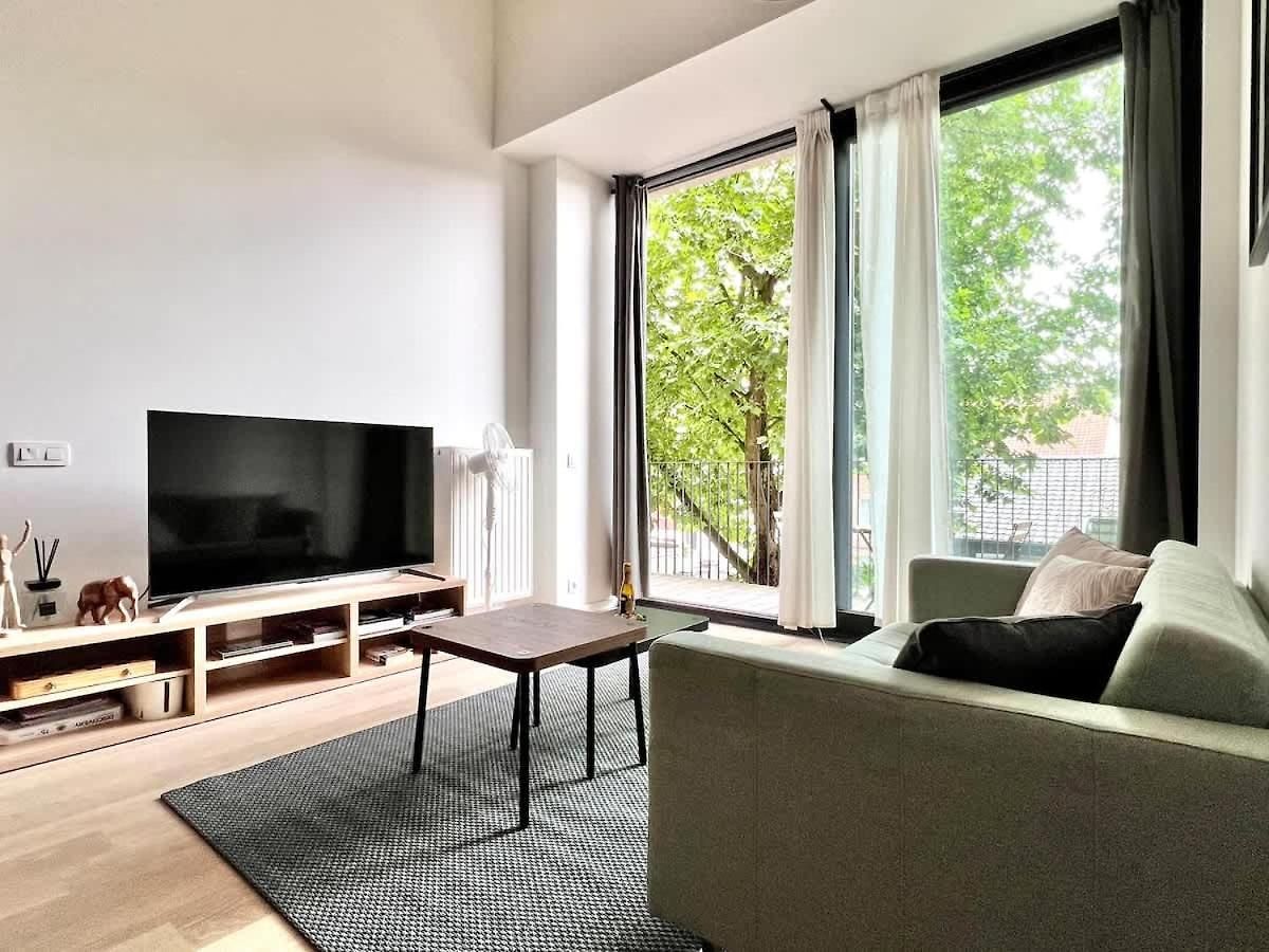 Spacious Loft Up To 4 Guests Comfort & Style In *