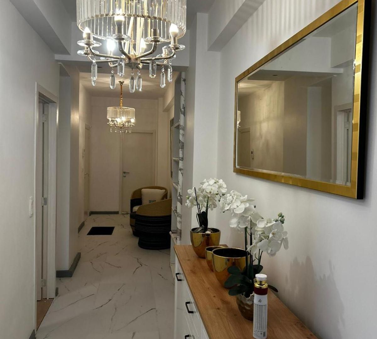 Design Avec Jardin Sur Avenue Louise 499 Brussels
