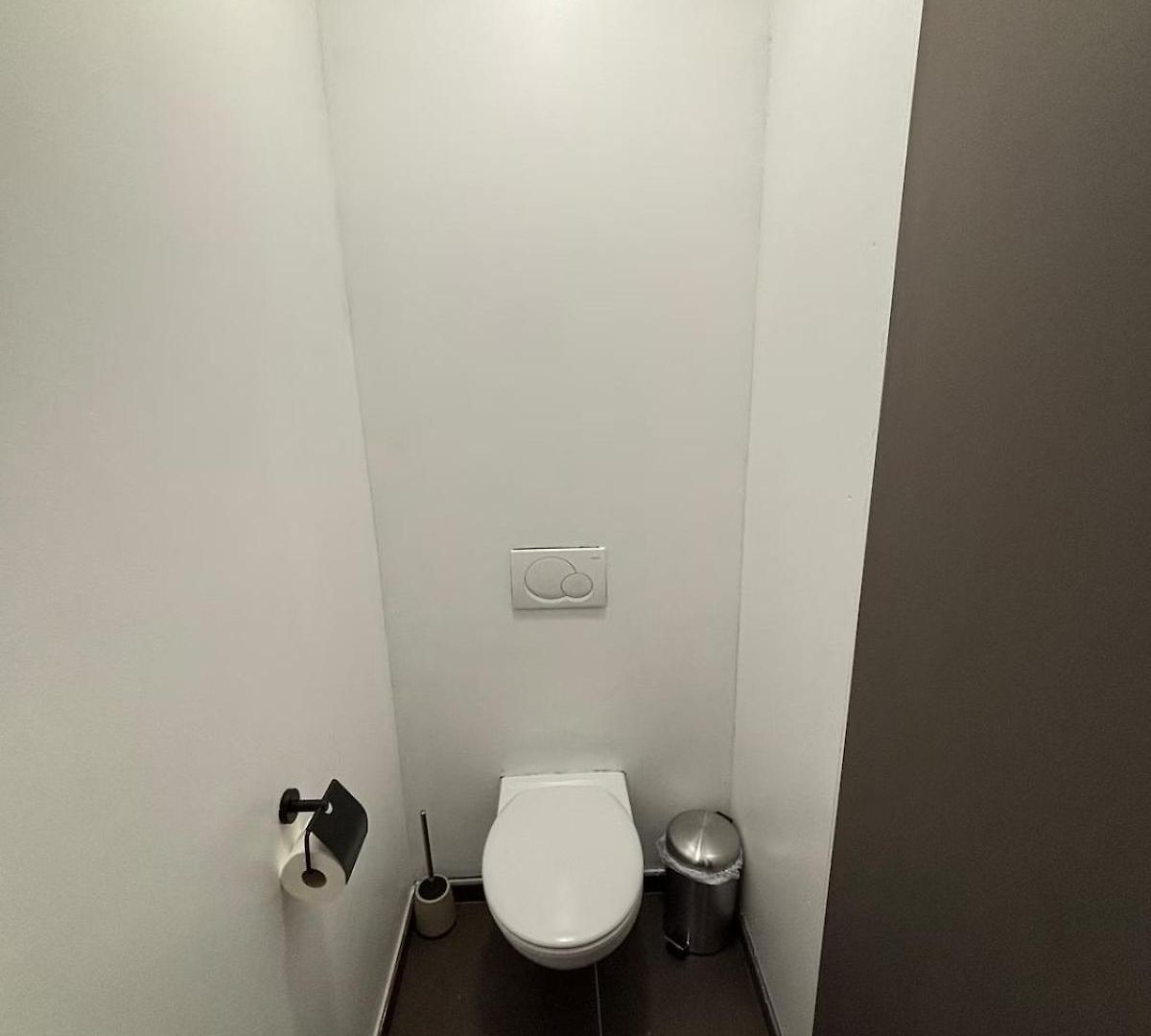 Apartment Stylish, Modern & Spacious In *