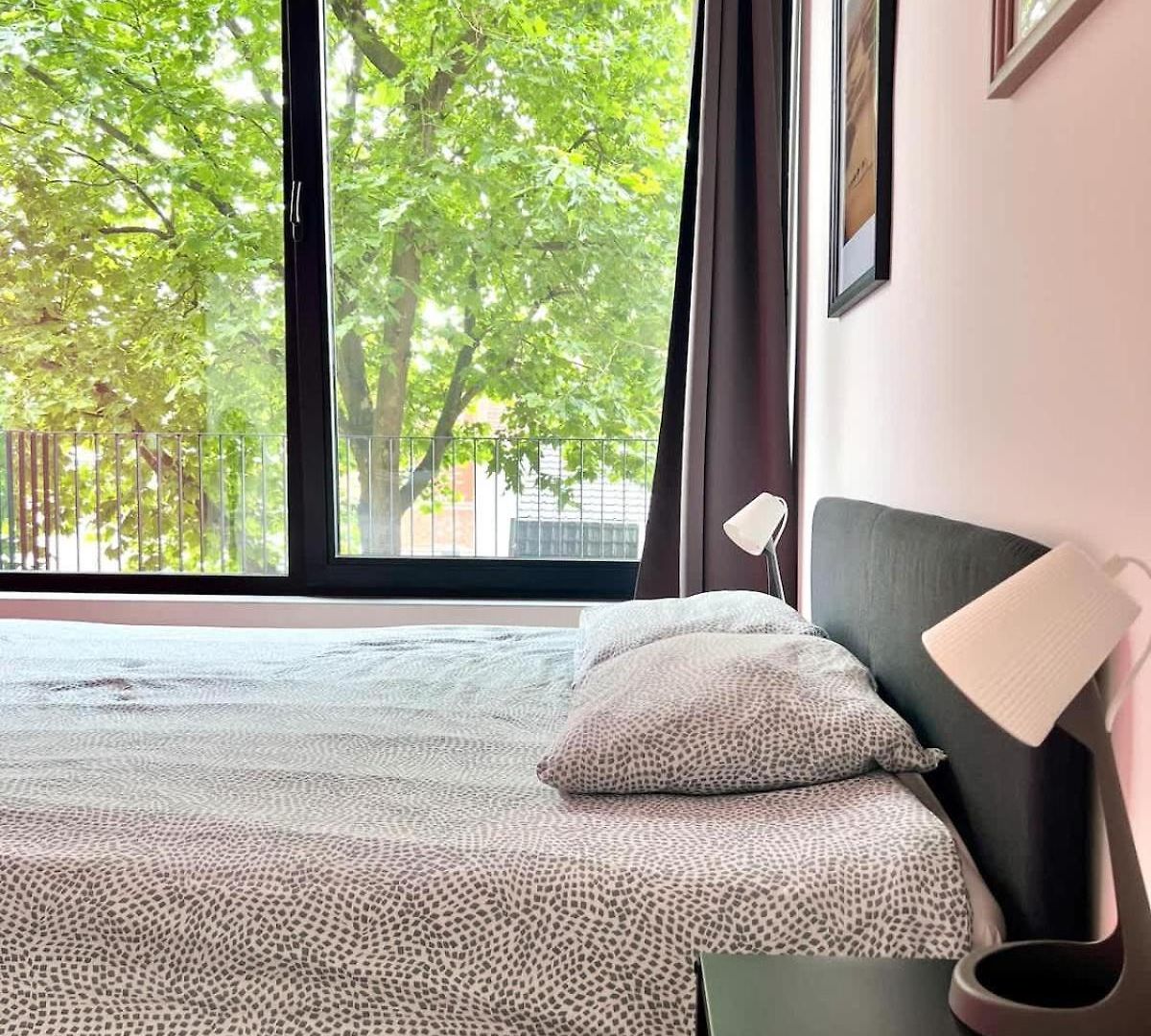 Spacious Loft Up To 4 Guests Comfort & Style In