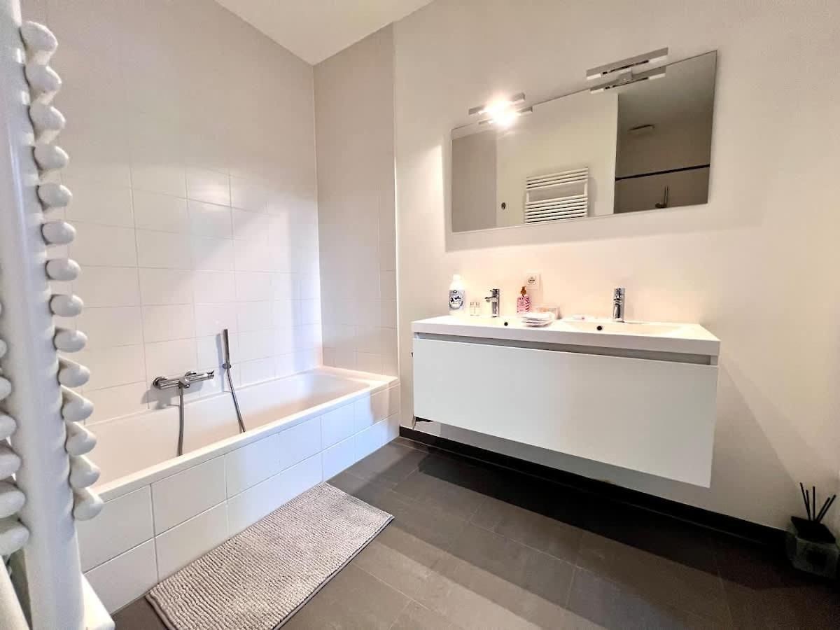 Spacious Loft Up To 4 Guests Comfort & Style In * Brussel