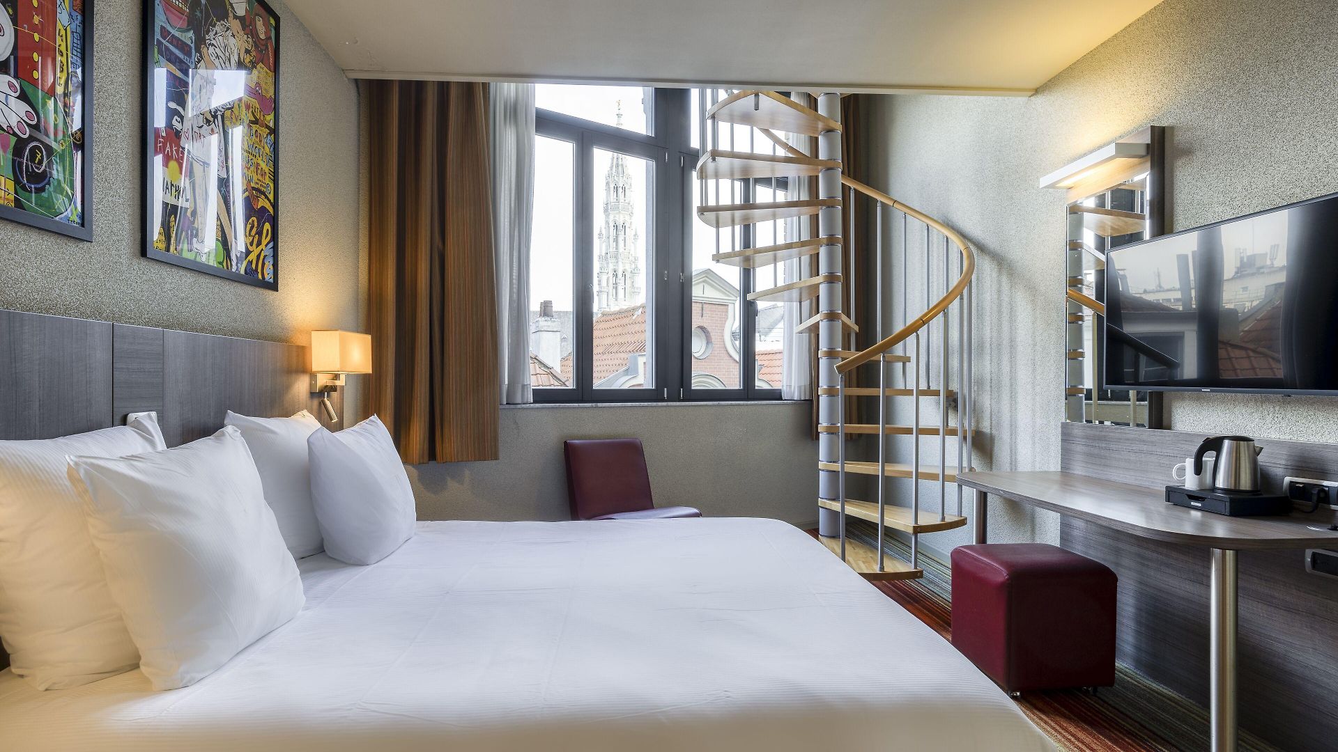 Alma Grand Place Hotel 3*