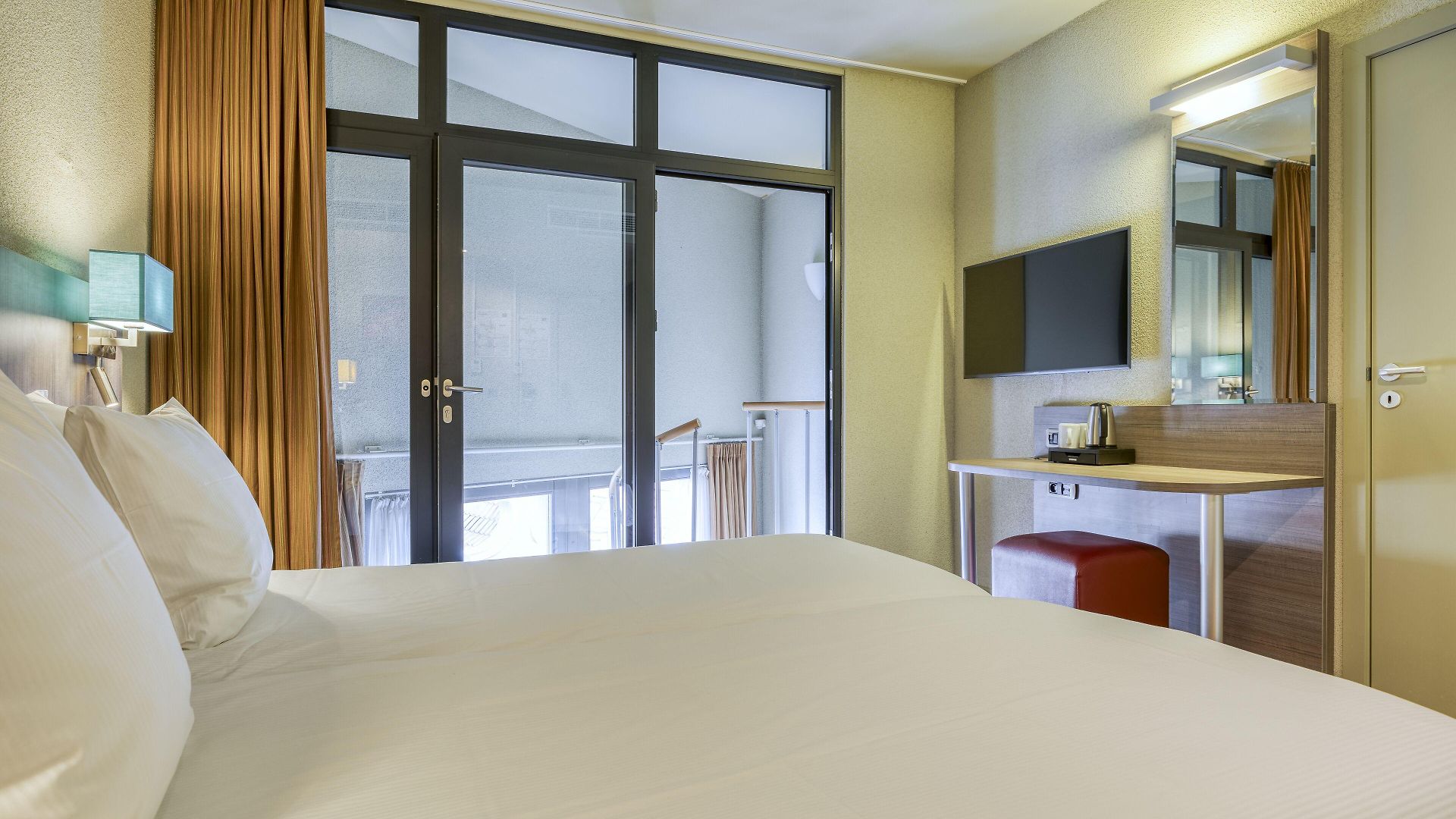 Hotel Alma Grand Place 3*