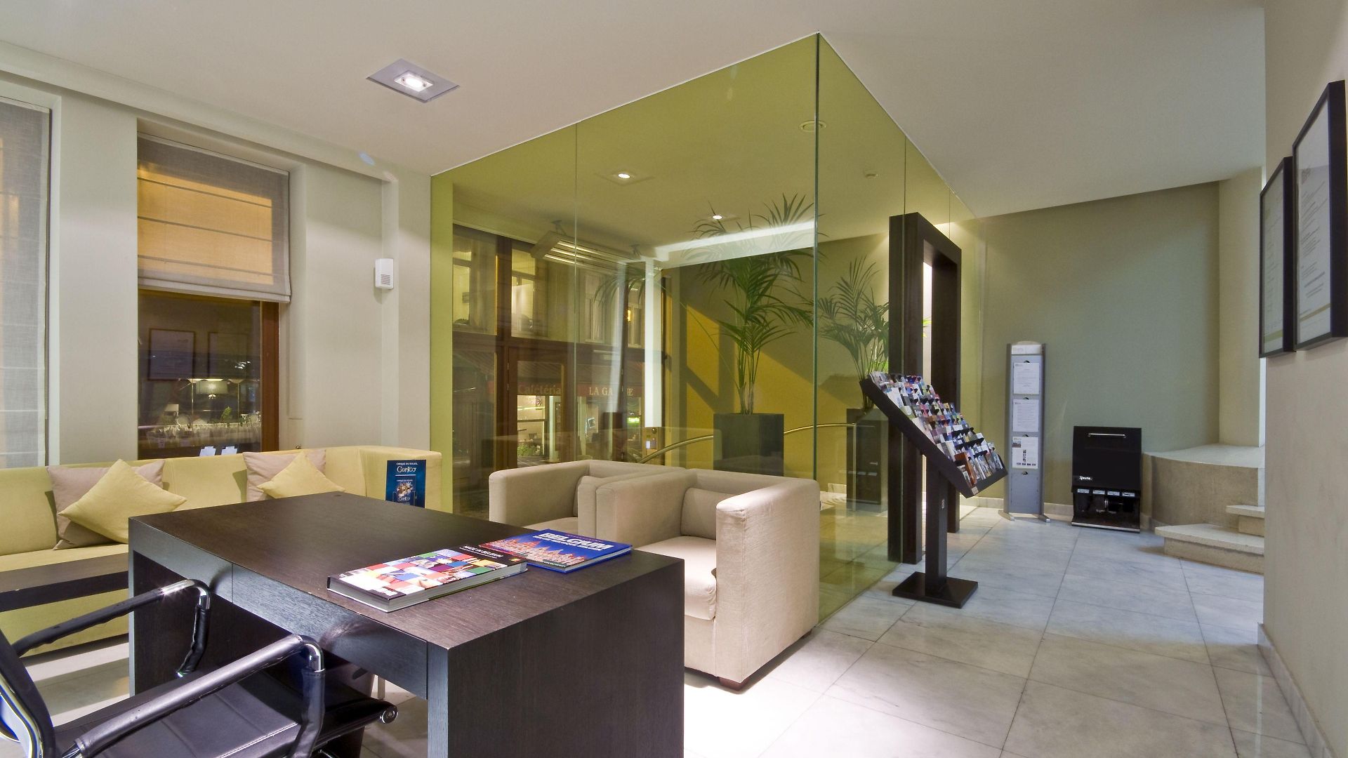 B-aparthotel Grand Place Aparthotel 4*