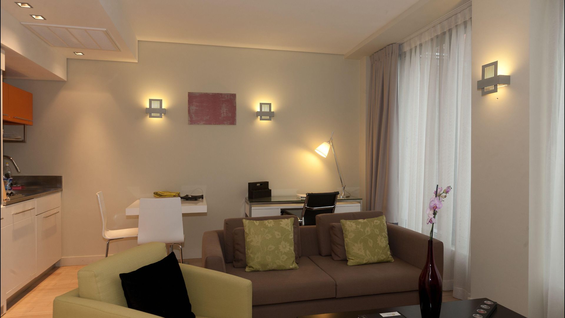B-aparthotel Grand Place
