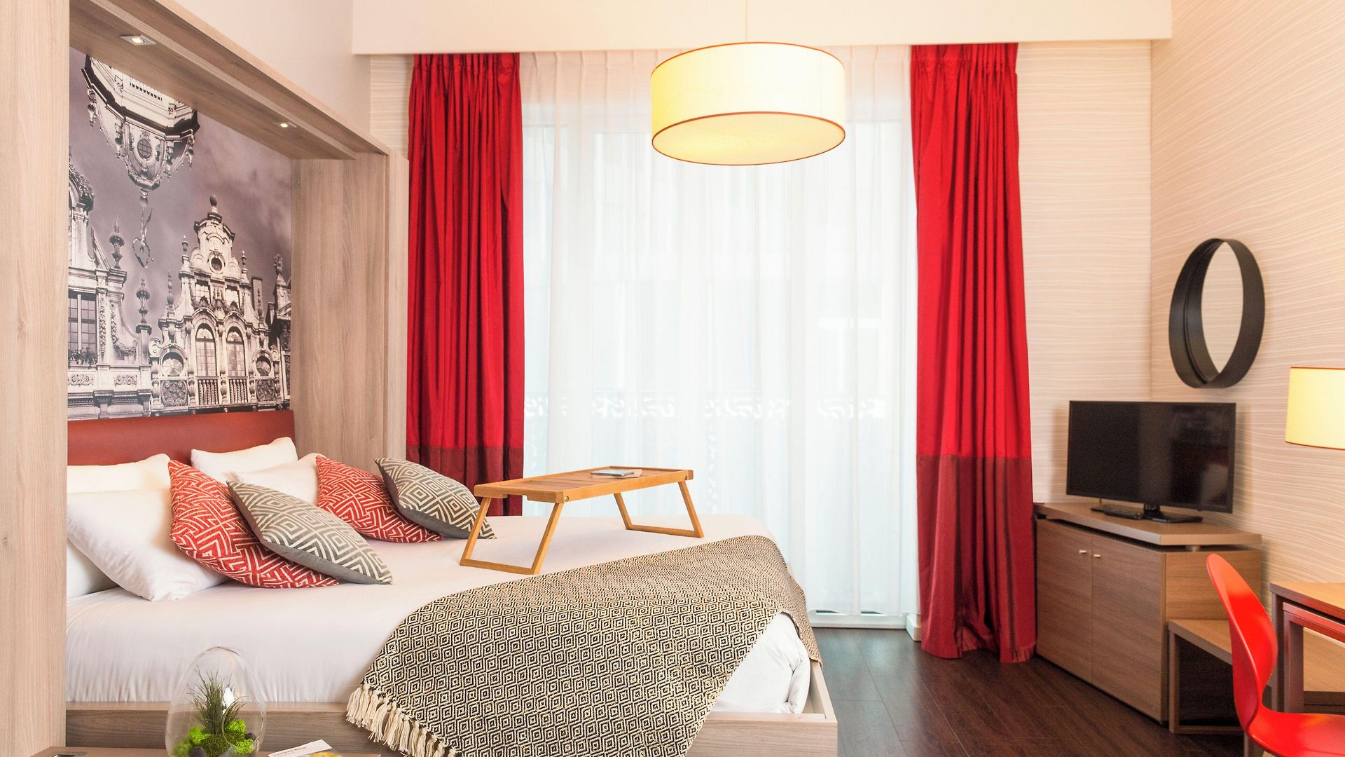 Adagio Grand Place 4*