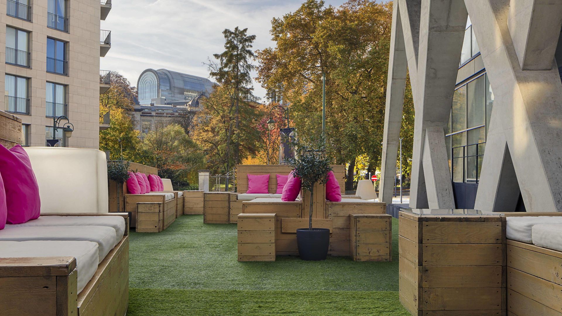 Hotel Pestana Schuman 3*