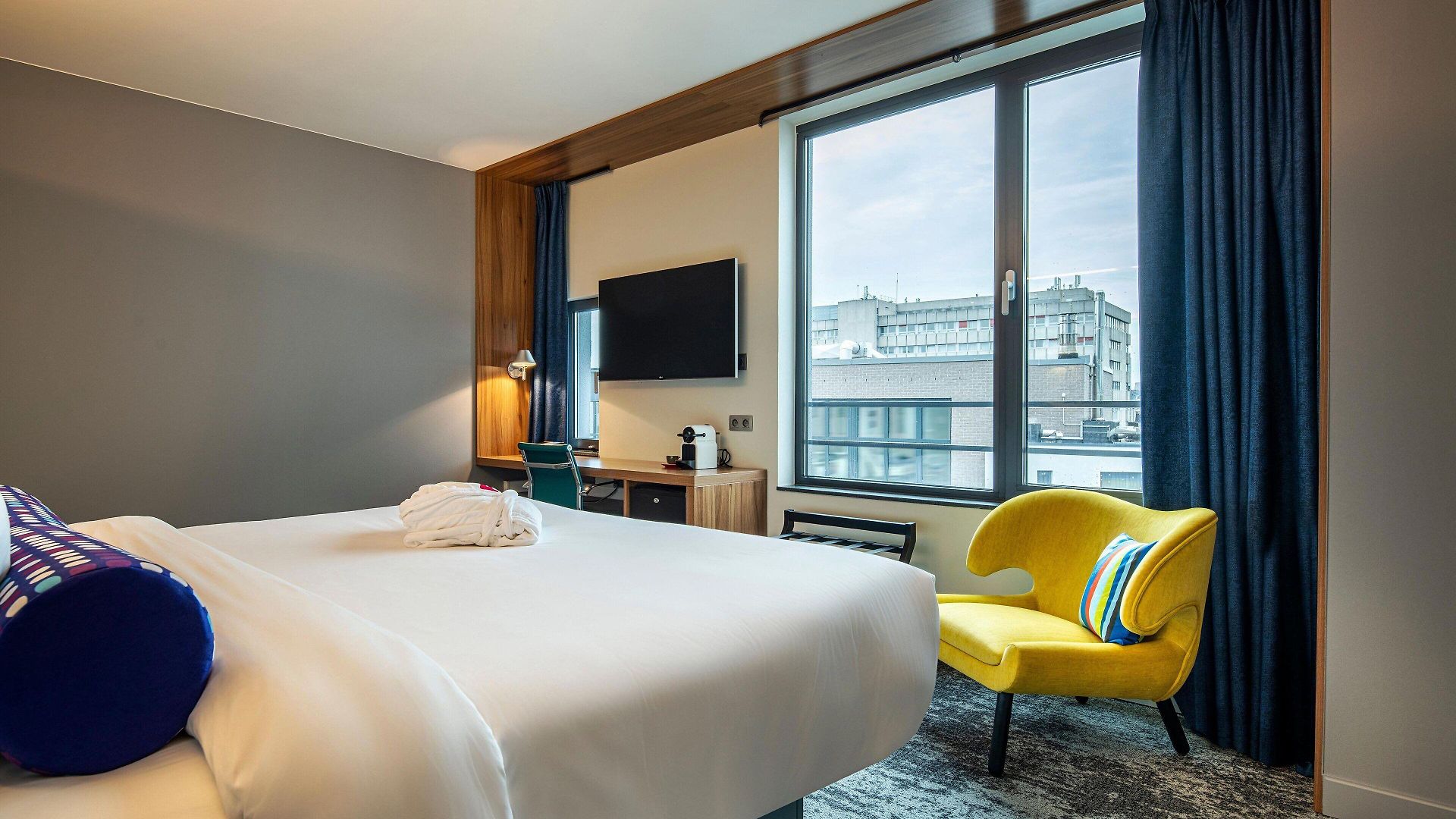 Hotel Pestana Schuman 3*