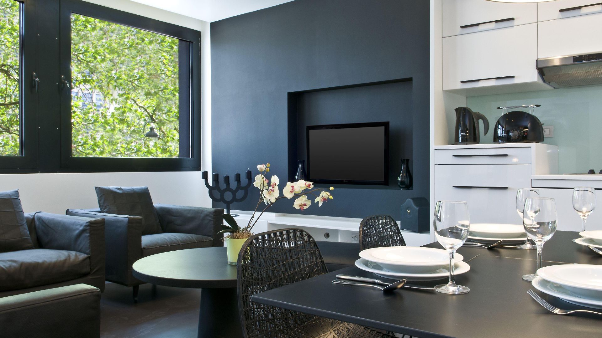 B-aparthotel Regent 4*