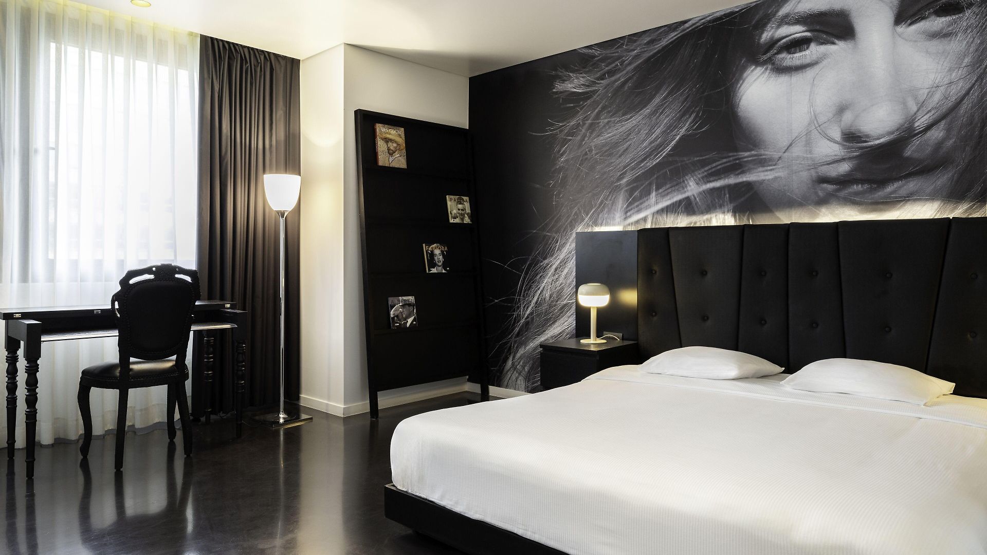 Aparthotel B-aparthotel Regent 4*