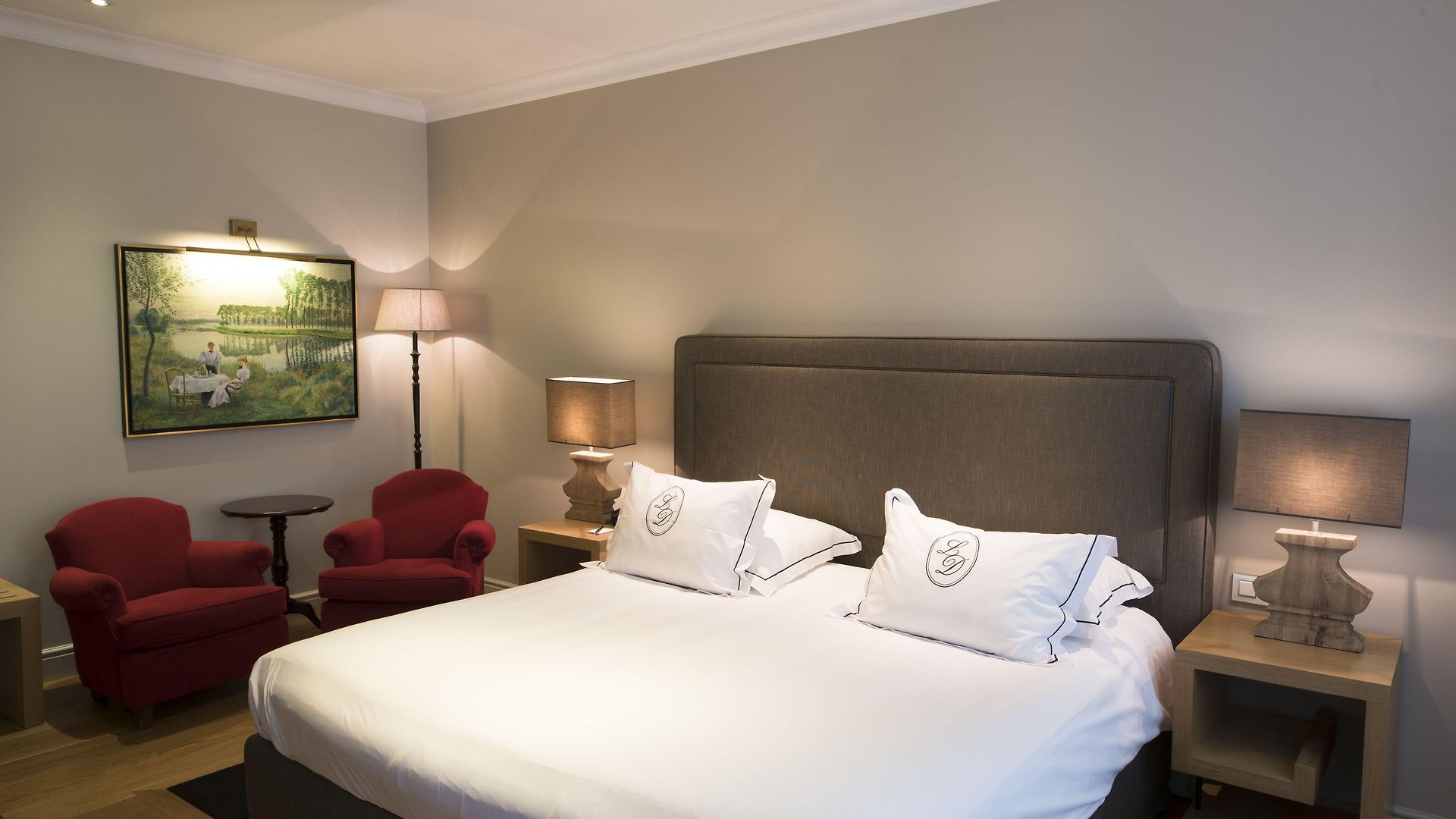 Le Dixseptieme Hotel