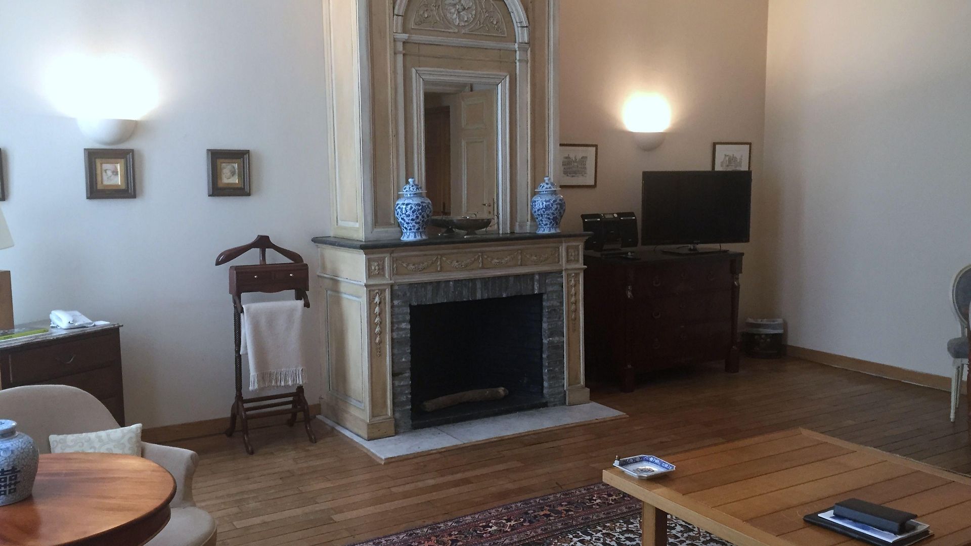 Hotel Le Dixseptieme 4*