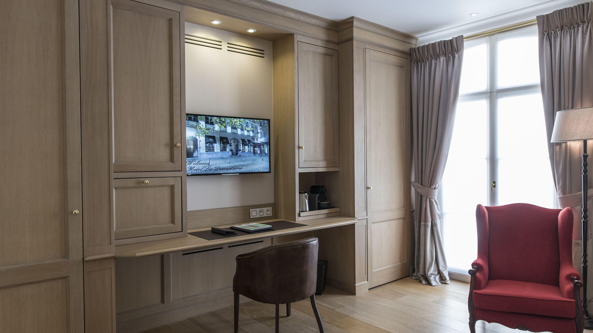 Le Dixseptieme 4*