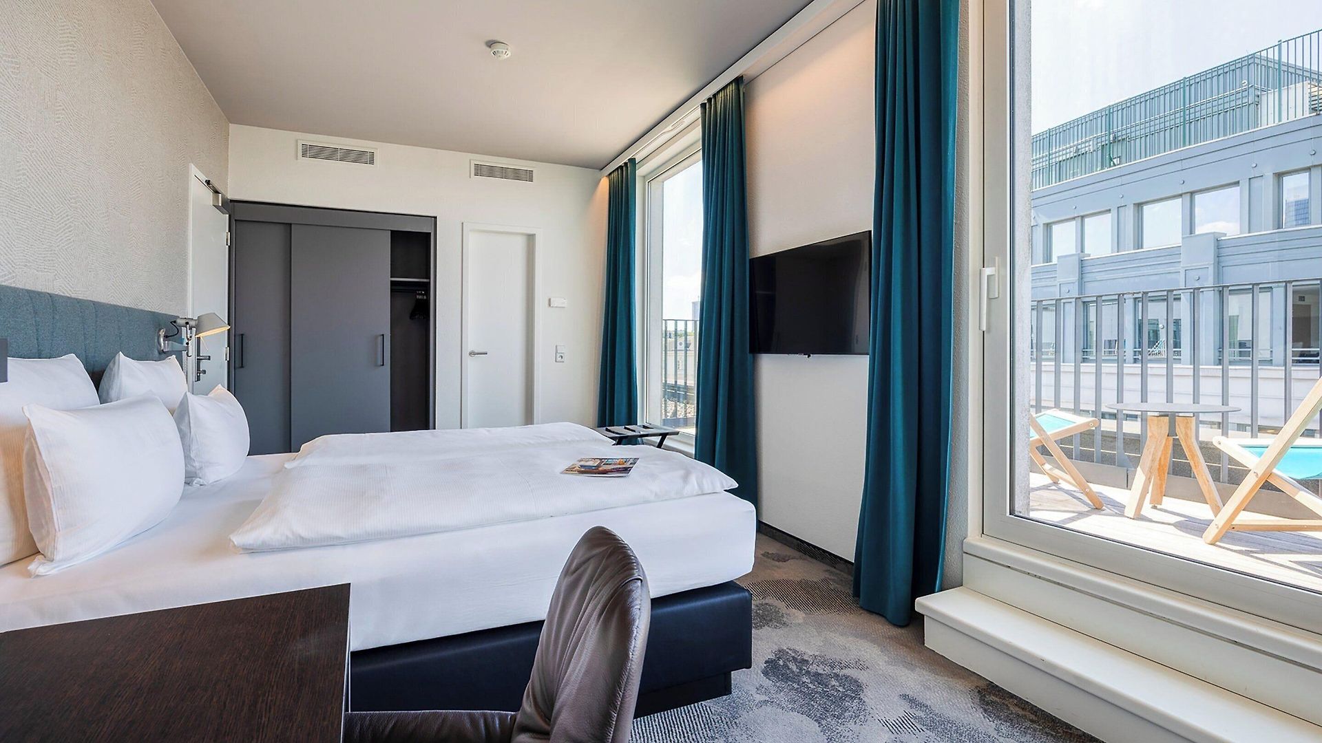 Hotel One