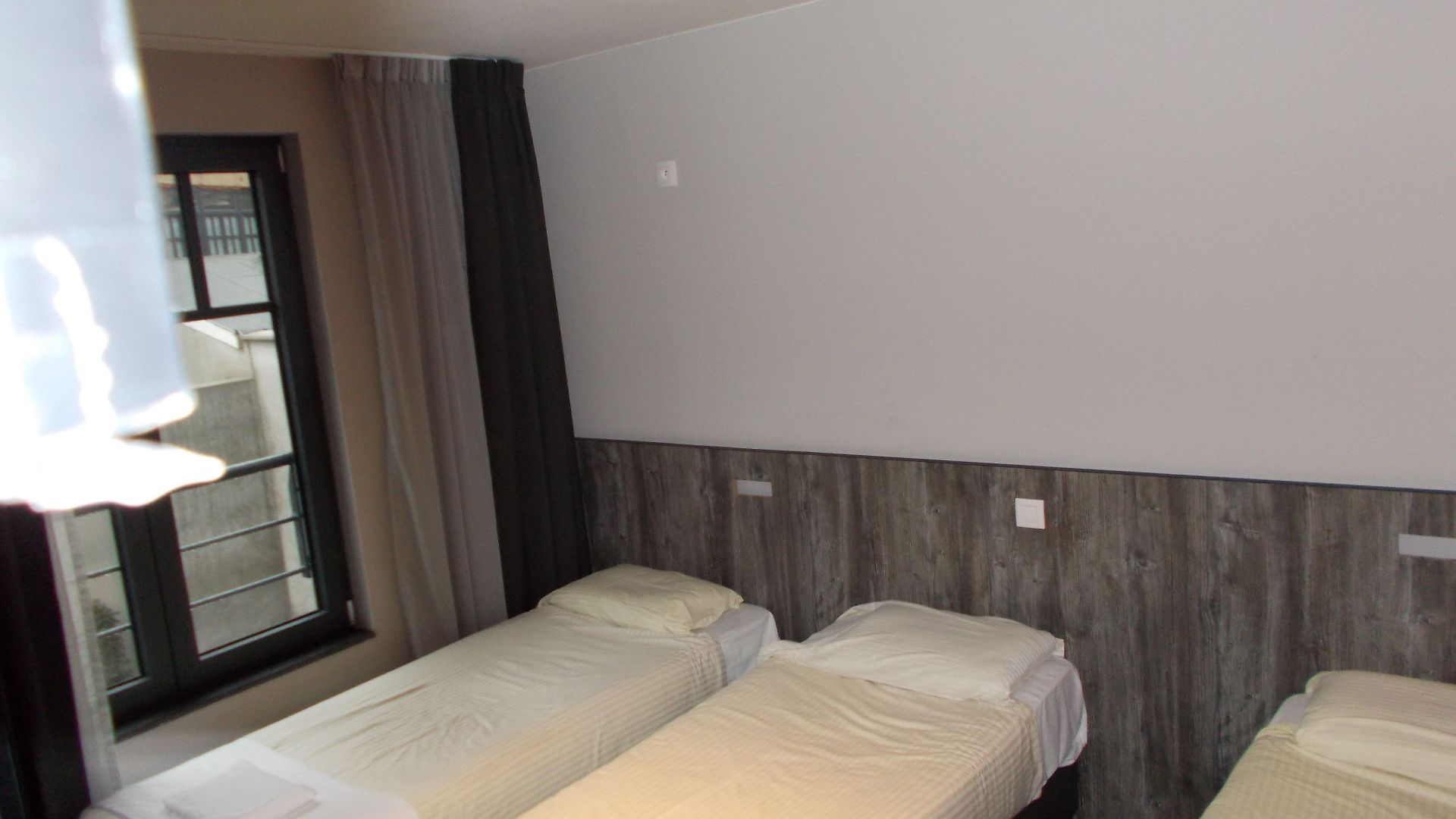 Brxxl 5 Centre Hostel Brussels