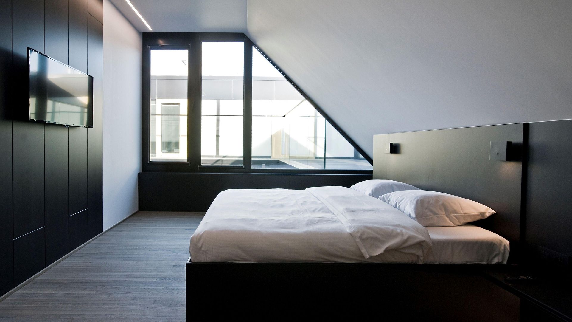 Sleep Well Youth Hostel