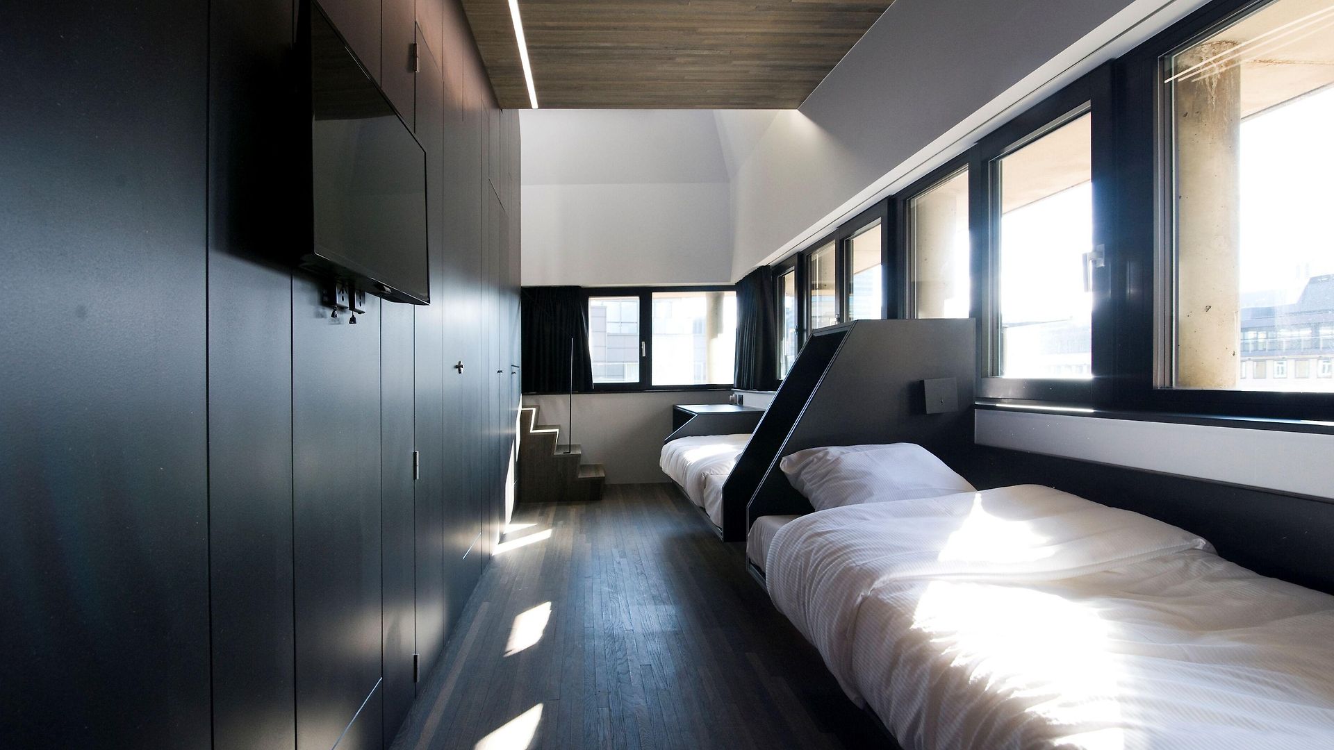 Sleep Well Youth Hostel