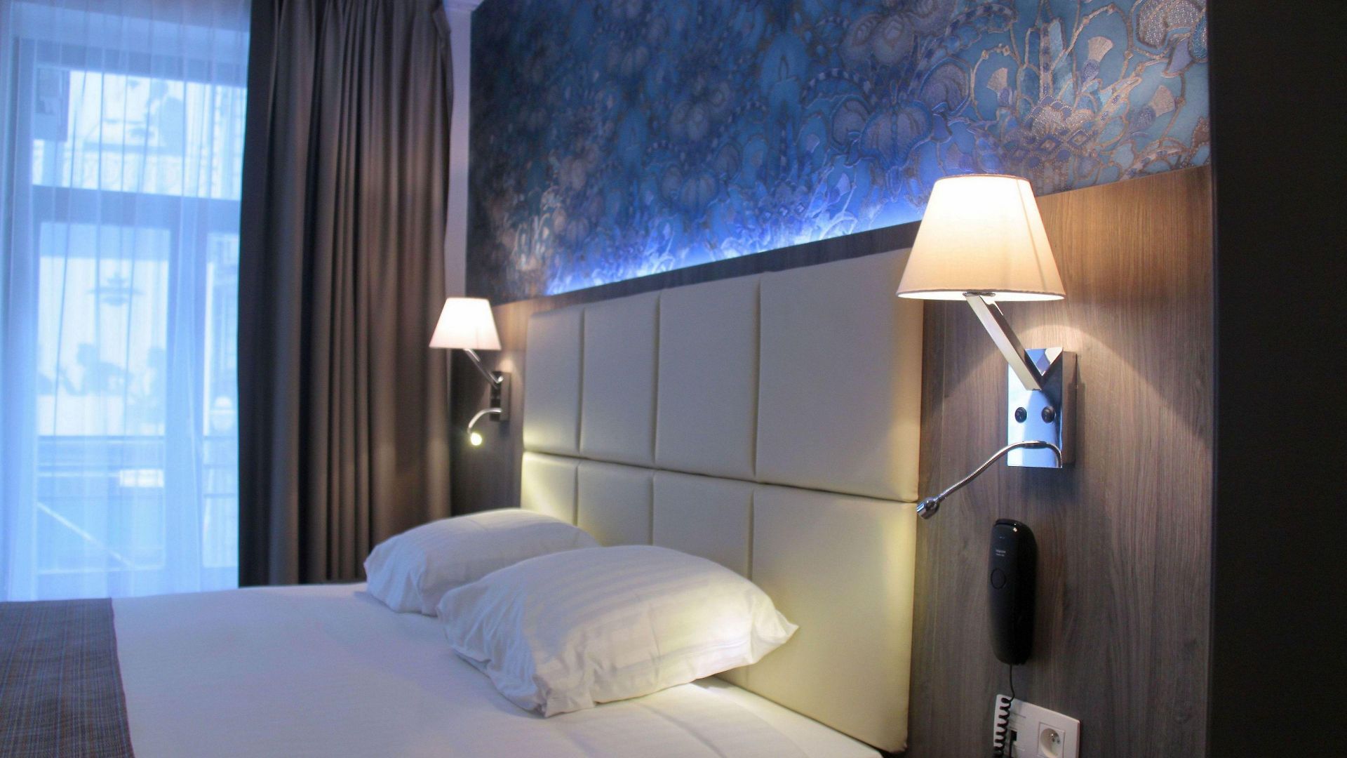 Dansaert Hotel
