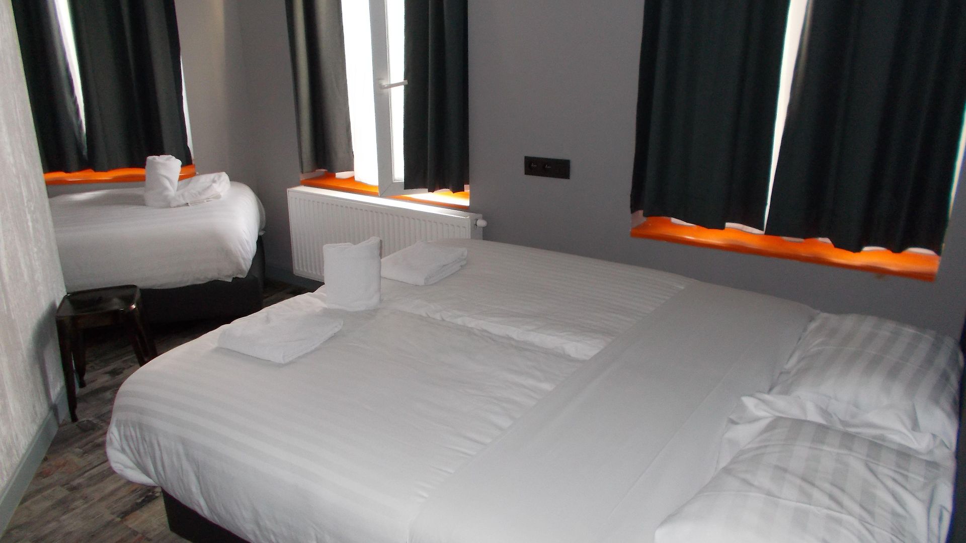 Urban Centre Hostel *