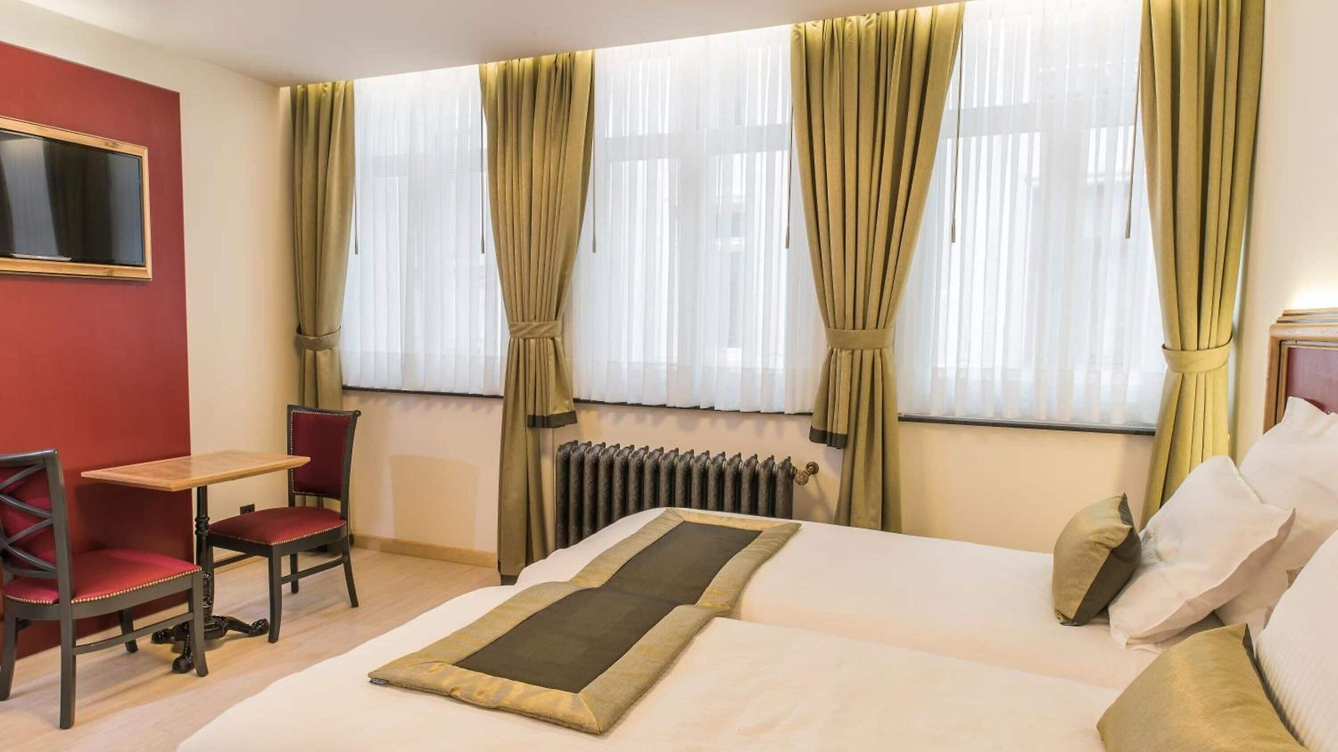 Hotel Agora Grand Place 3*