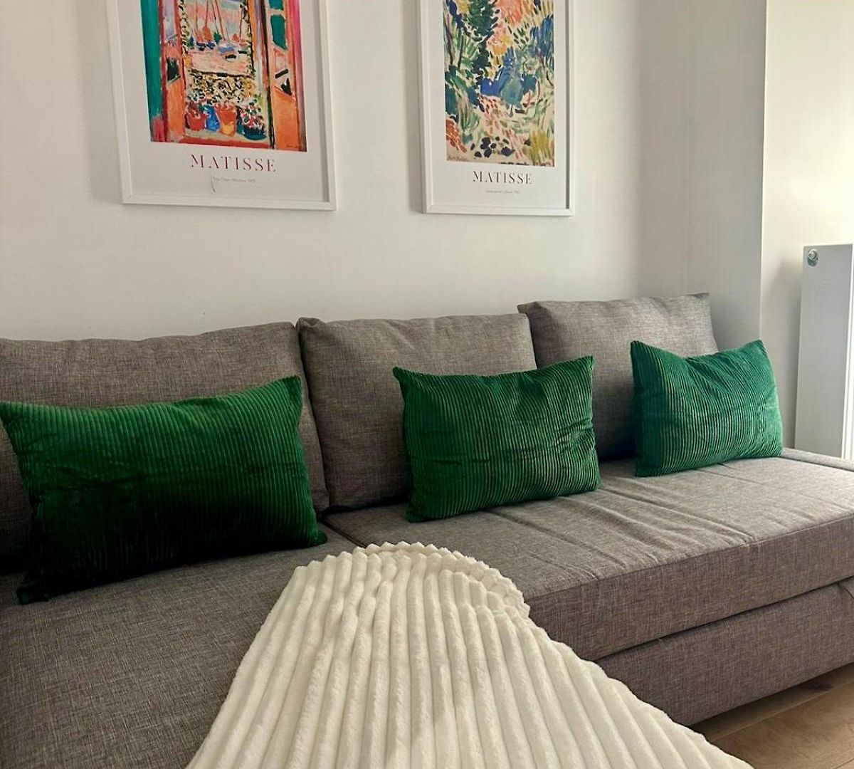The Experience - 2 Bedroom Bright, Spacious &