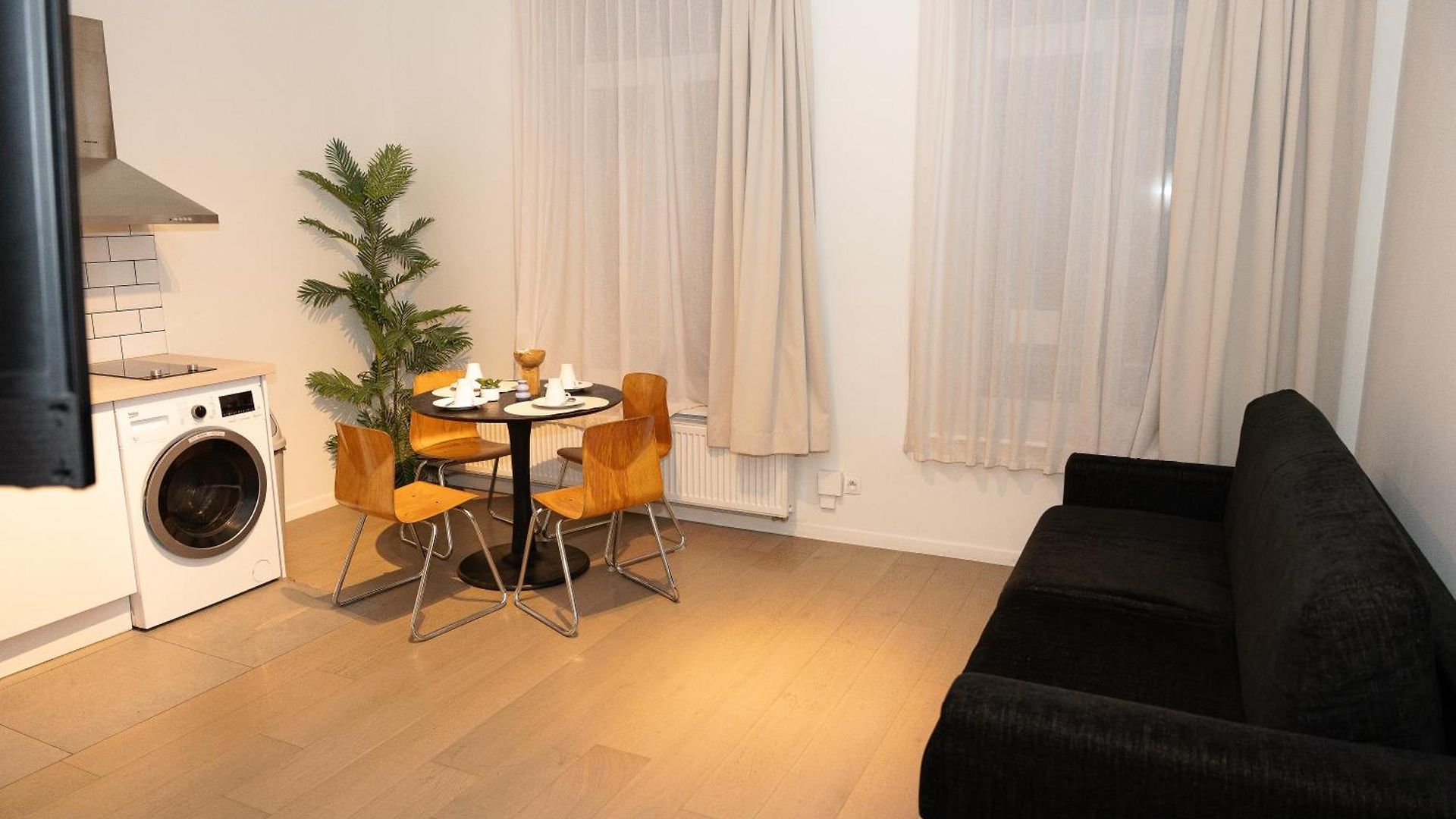 003 Avenue Louise Apartment