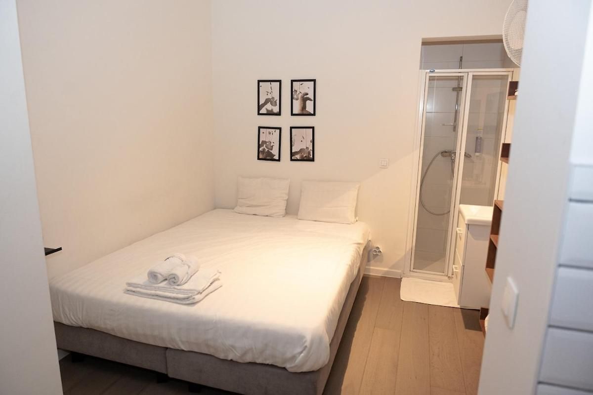 003 Avenue Louise Apartment Brussels
