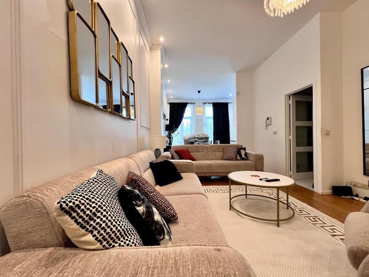 Spacious Family For 9 Near Midi Station Appartement *