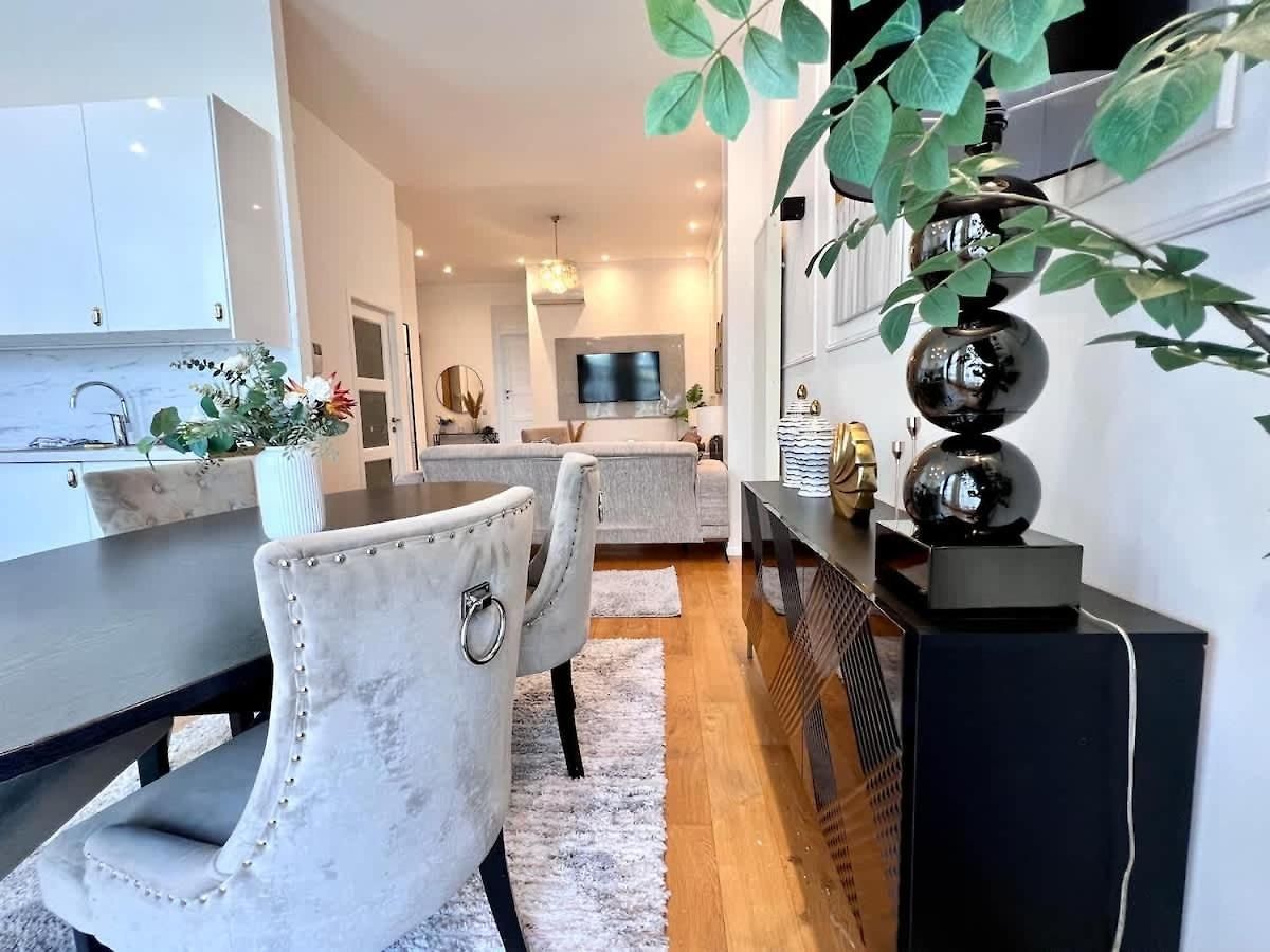 Appartement Spacious Family For 9 Near Midi Station Brussel