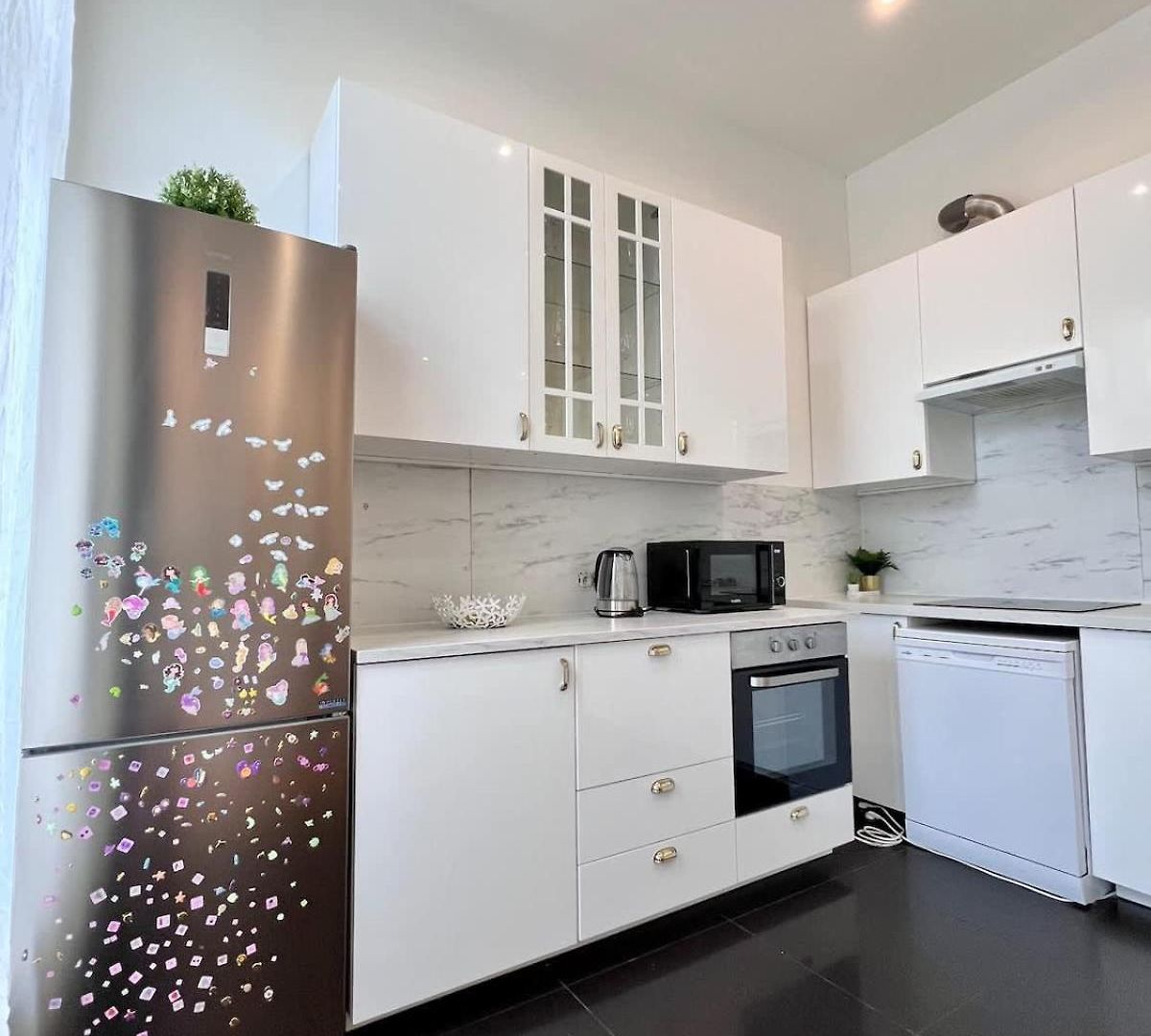 Spacious Family For 9 Near Midi Station