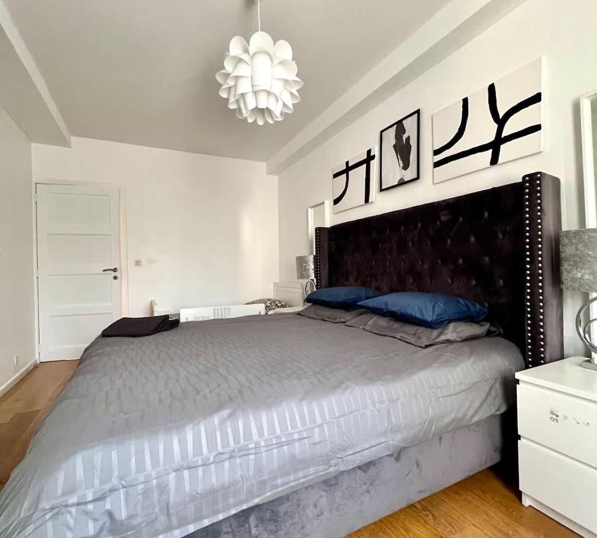 Spacious Family For 9 Near Midi Station Brussel