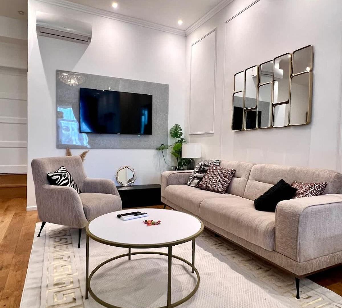 Spacious Family For 9 Near Midi Station *