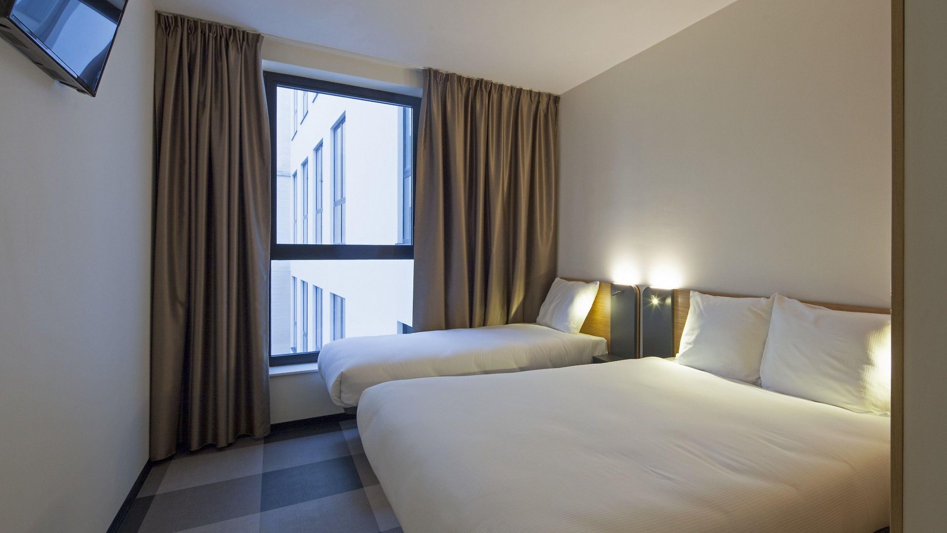 Easyhotel City Centre 3* Brussels