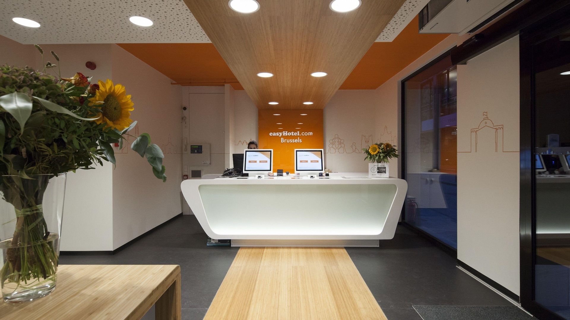 Easyhotel City Centre Hotel 3*