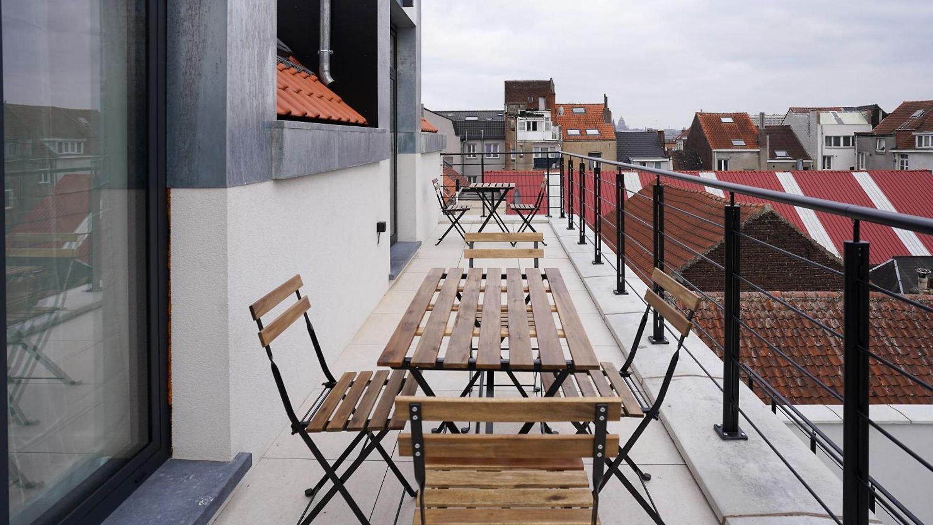 Douvres 7 * Brussels