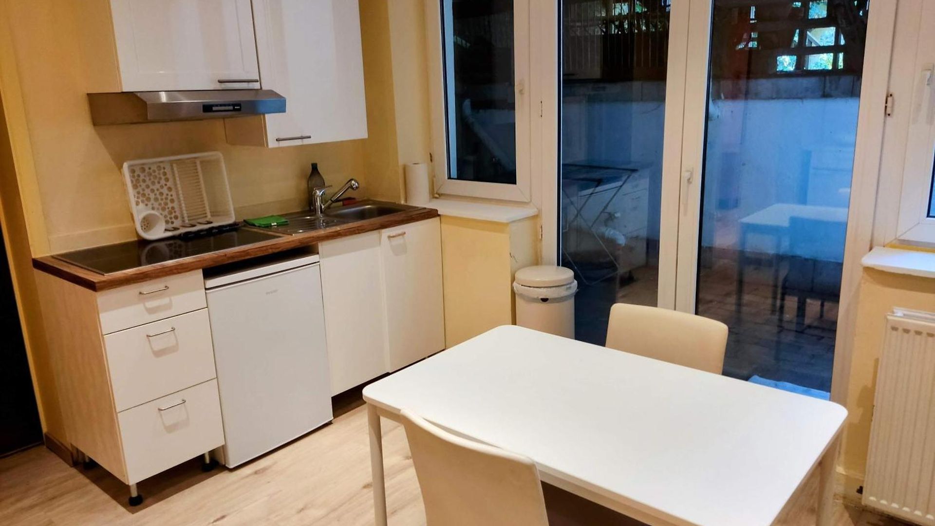 Apartment Modern Half-basement 1br Near Montgomery & Vub *