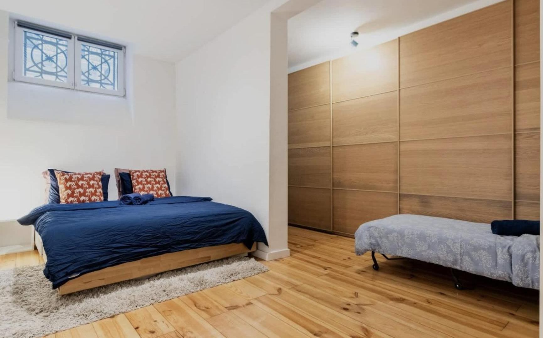 Cosy Eu - Central, Parking, Terrace Apartment *