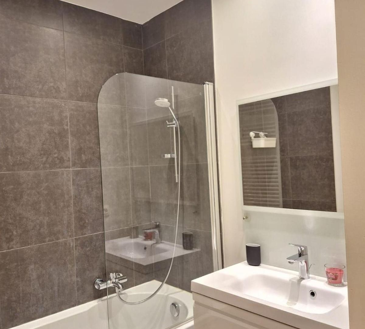 Louise Luxe In Appartement *