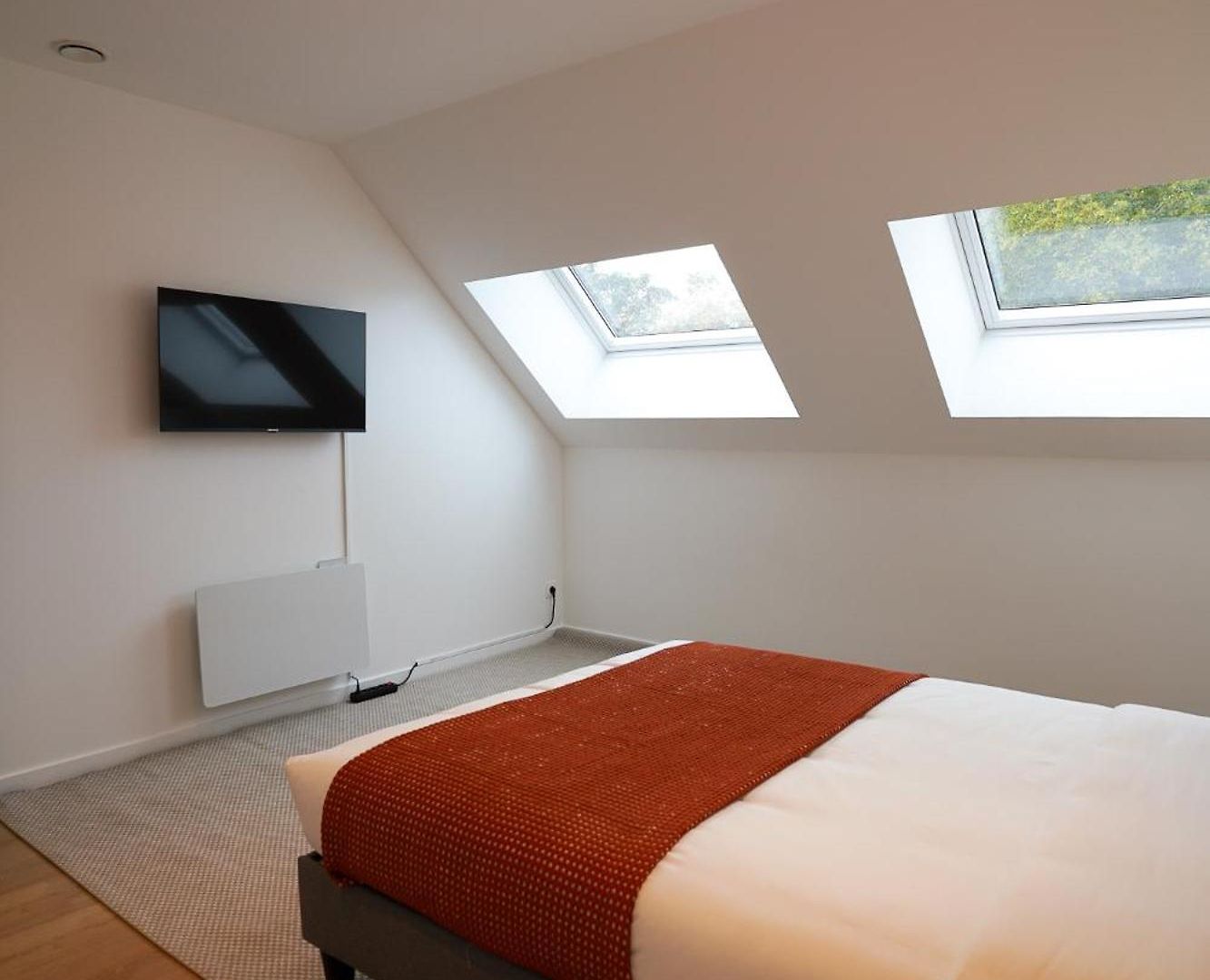 Douvres 7 * Brussels