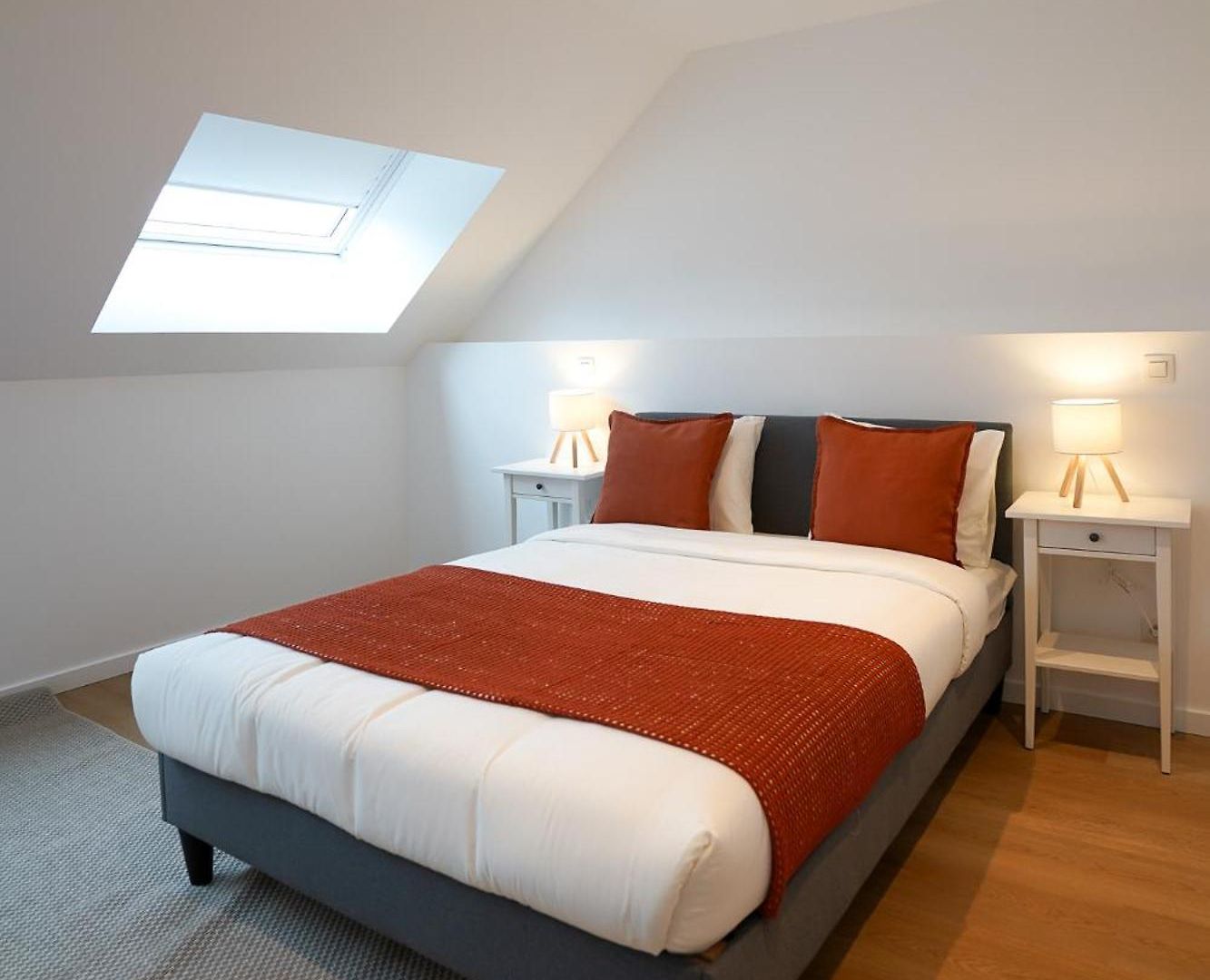 Douvres 7 * Brussels