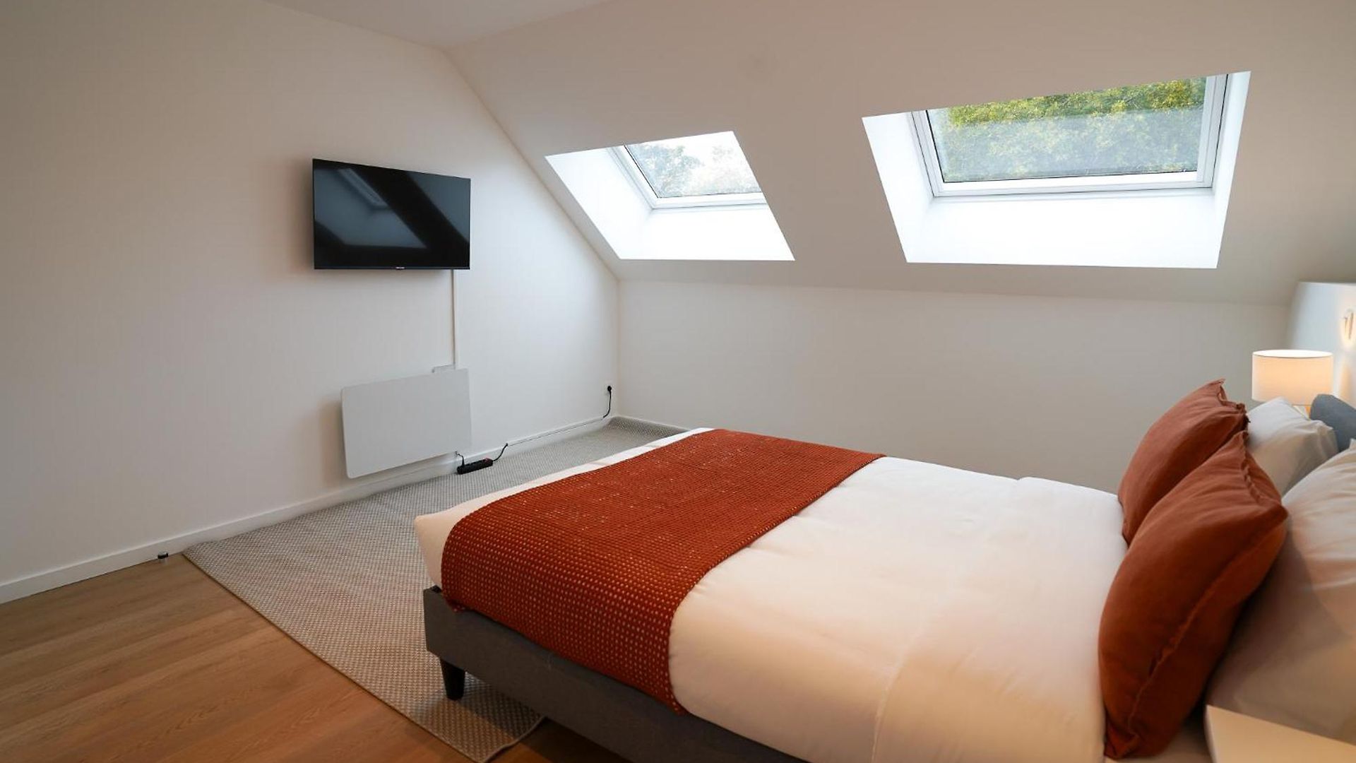 Douvres 7 * Brussels
